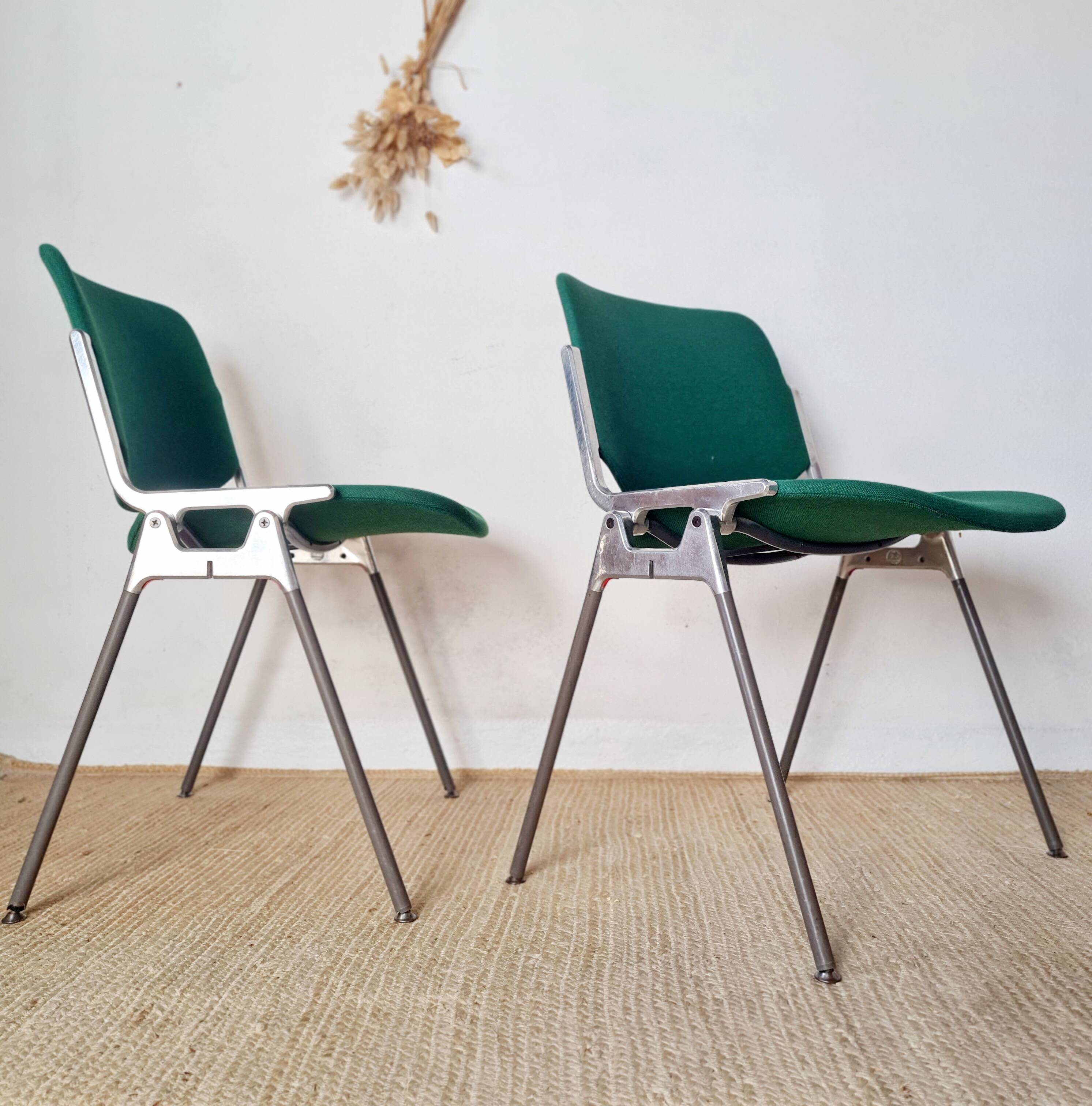 2 chairs by Giancarlo Piretti for Castelli, 1970