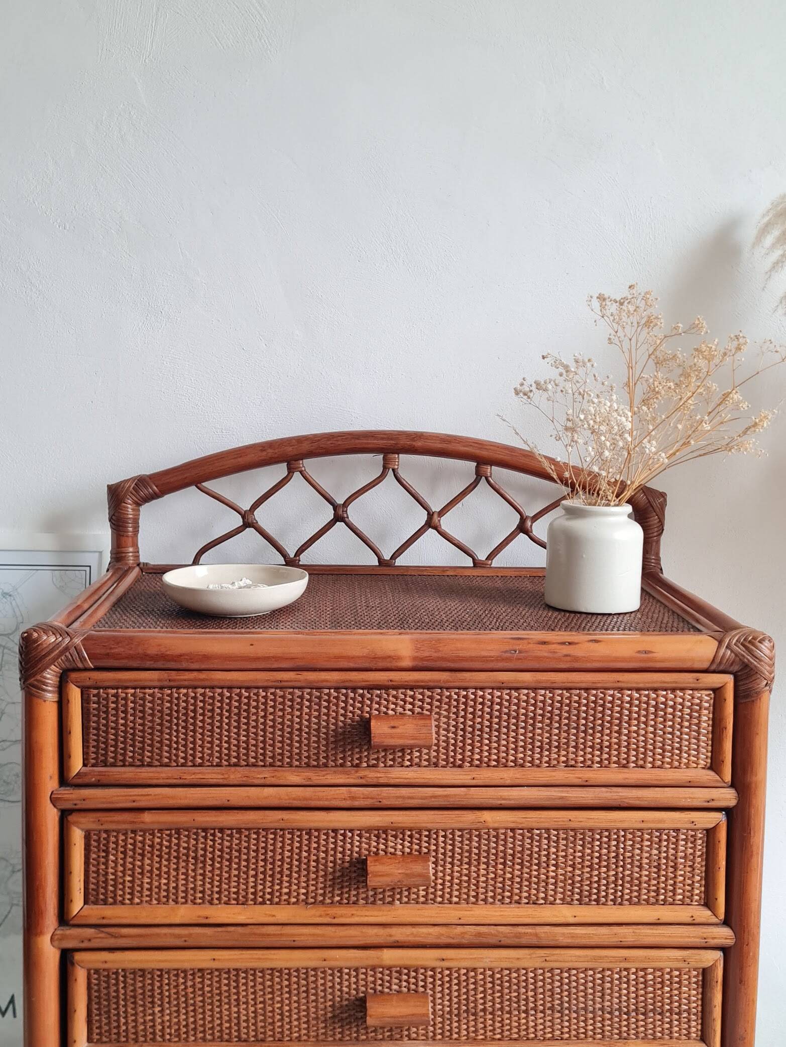 Rattan chest of drawers from the 1970s.