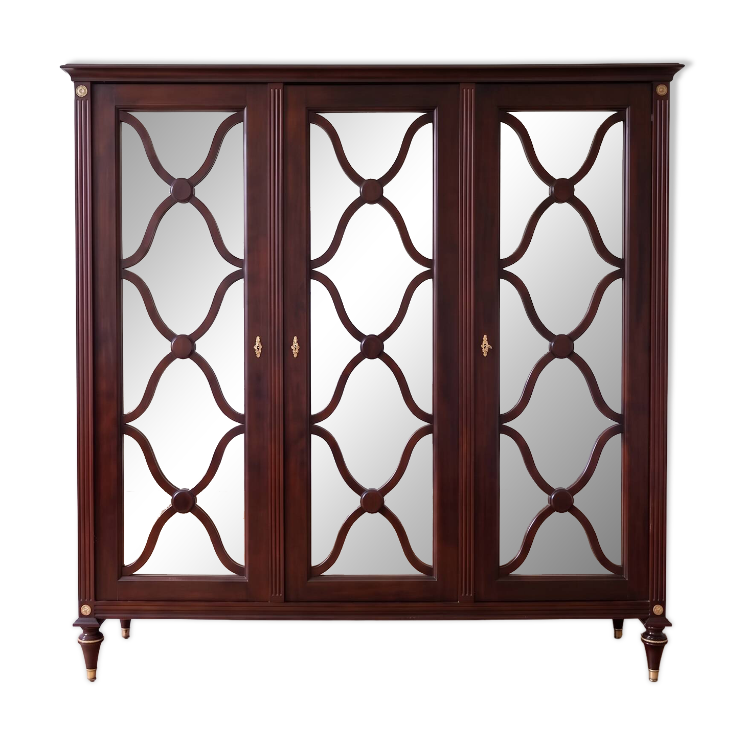 Large antique mahogany wardrobe with 3 mirror doors from the early 20th century.