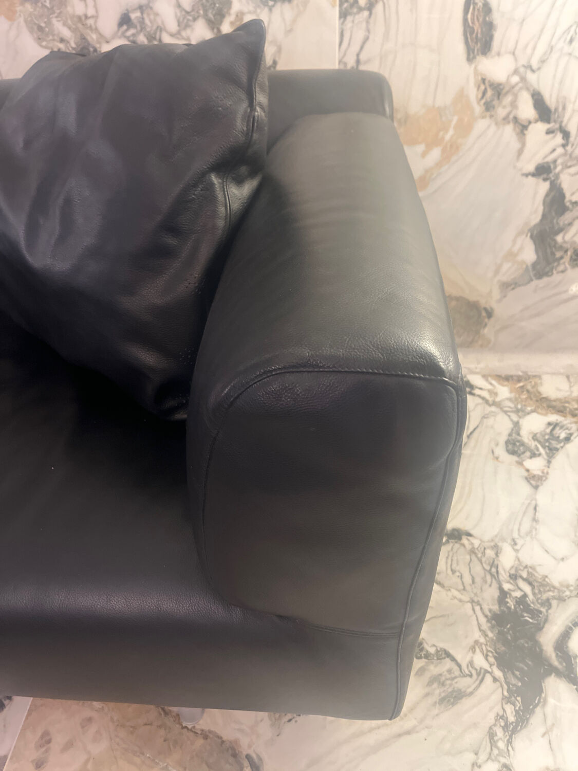 Canapé Cassina MET 250 – Pierre Lissoni – 4 places – Cuir noir