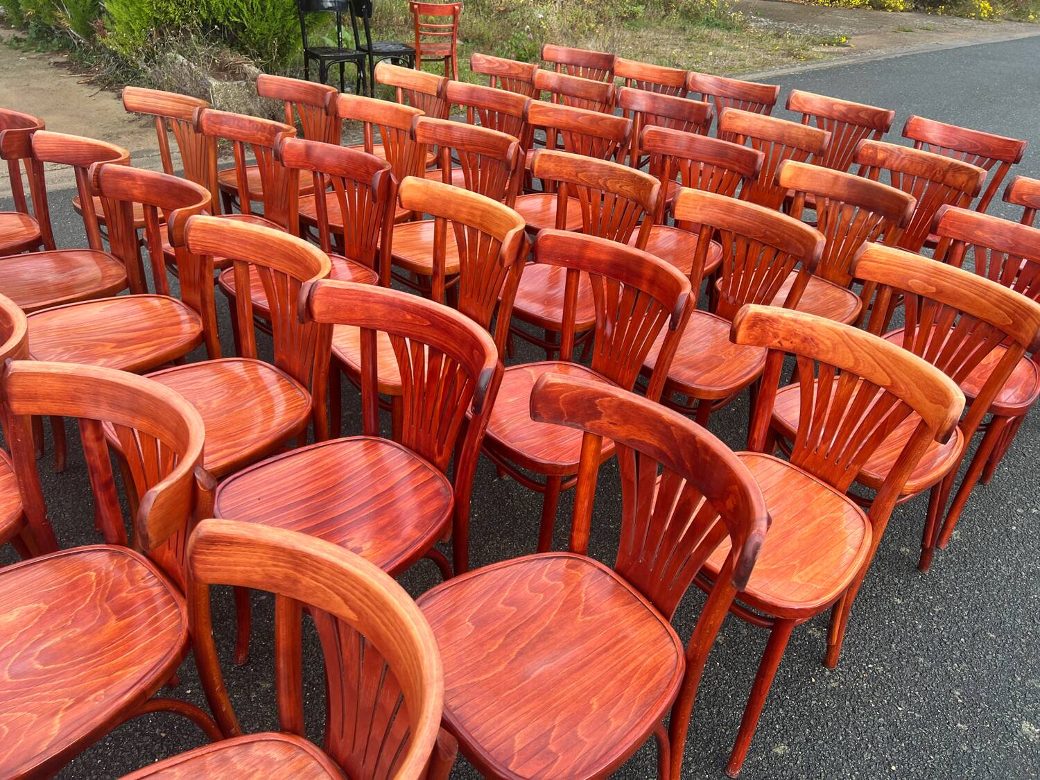 Set of 44 bistro chairs