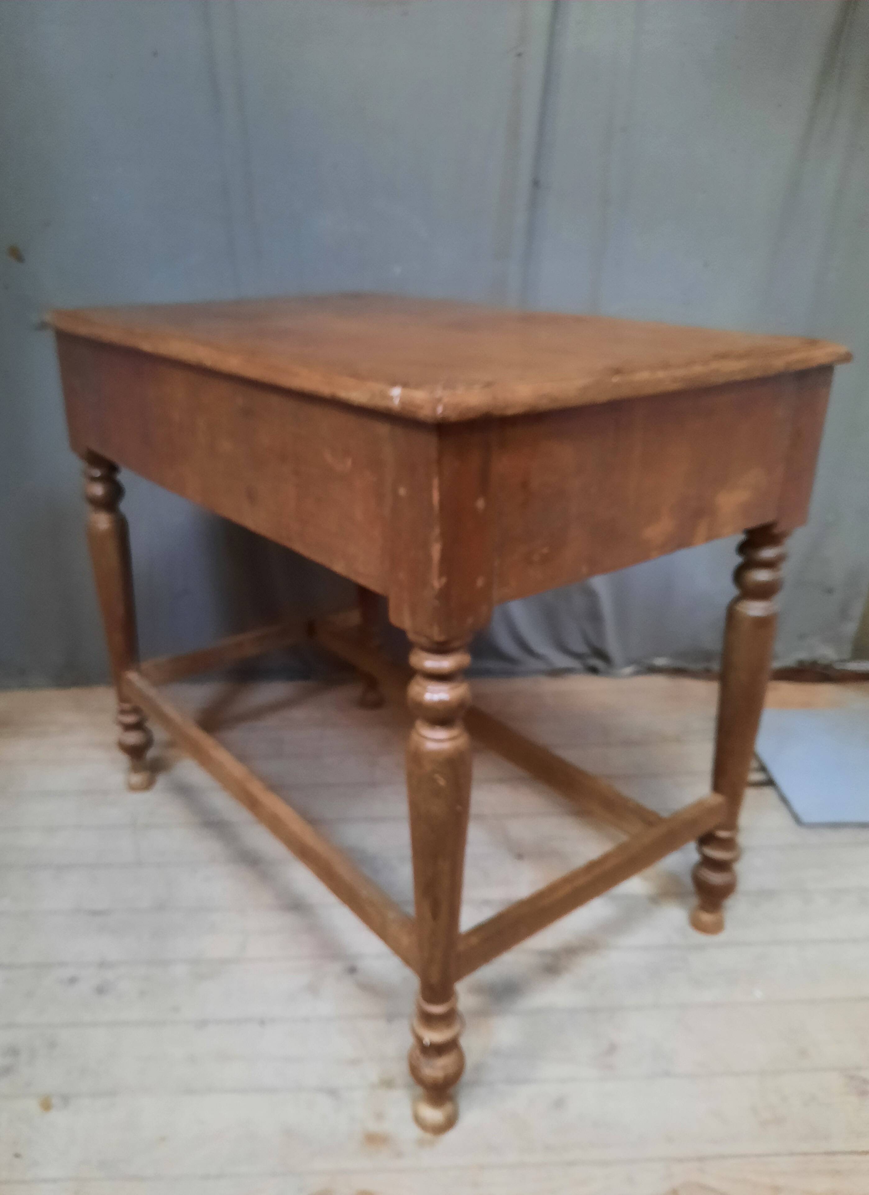 Table burreau rustique à 2 tirroirs