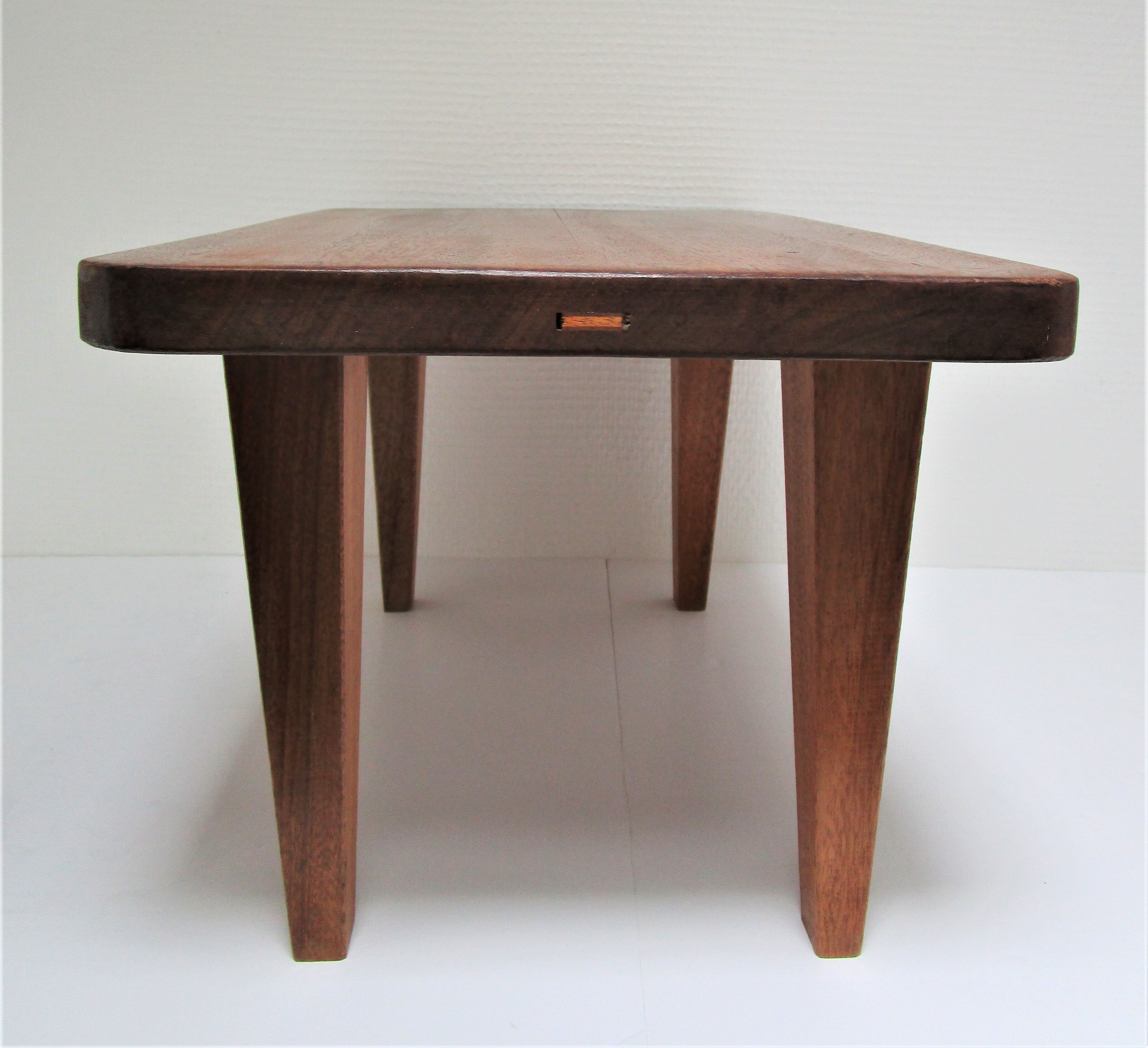 Tabouret bas bois massif années 50 / 60