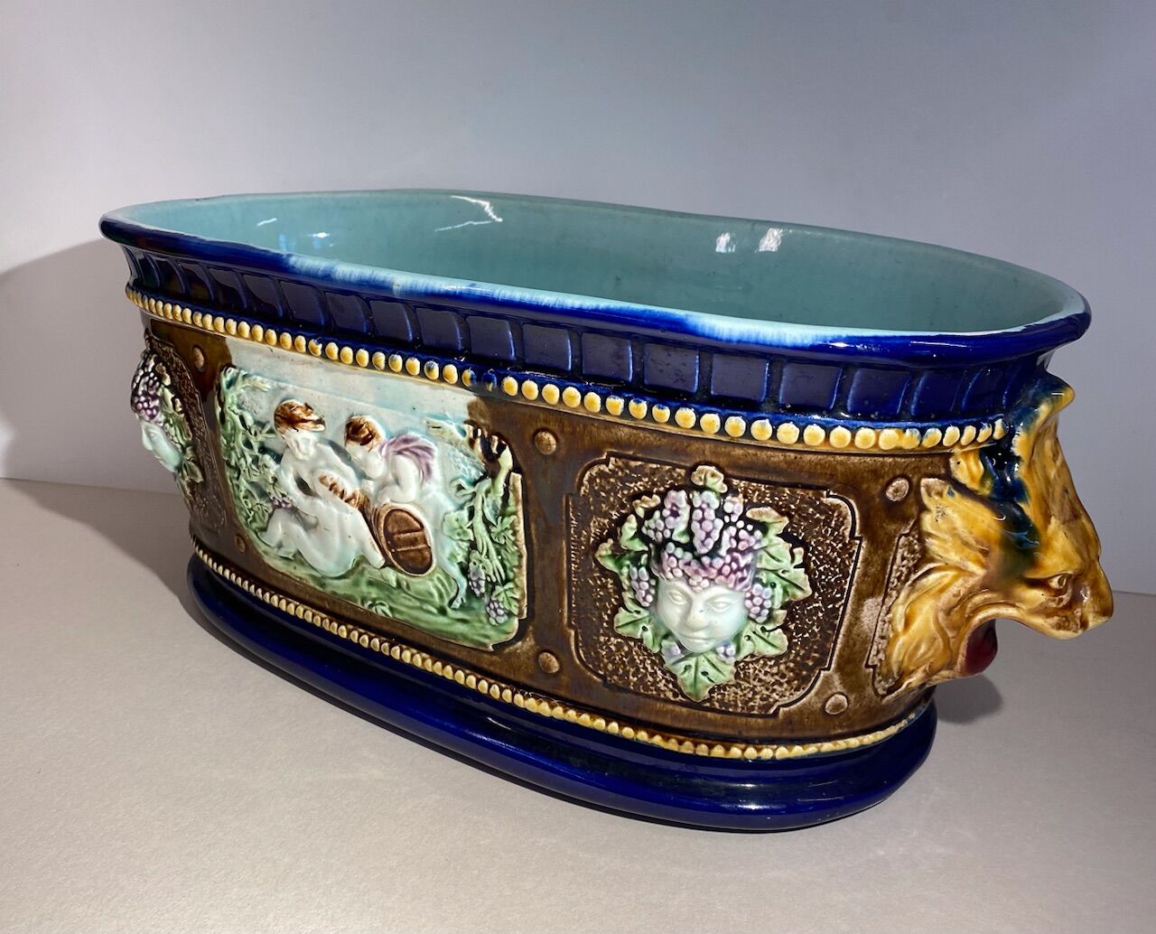 Slip, pot cache, nineteenth century early twentieth century