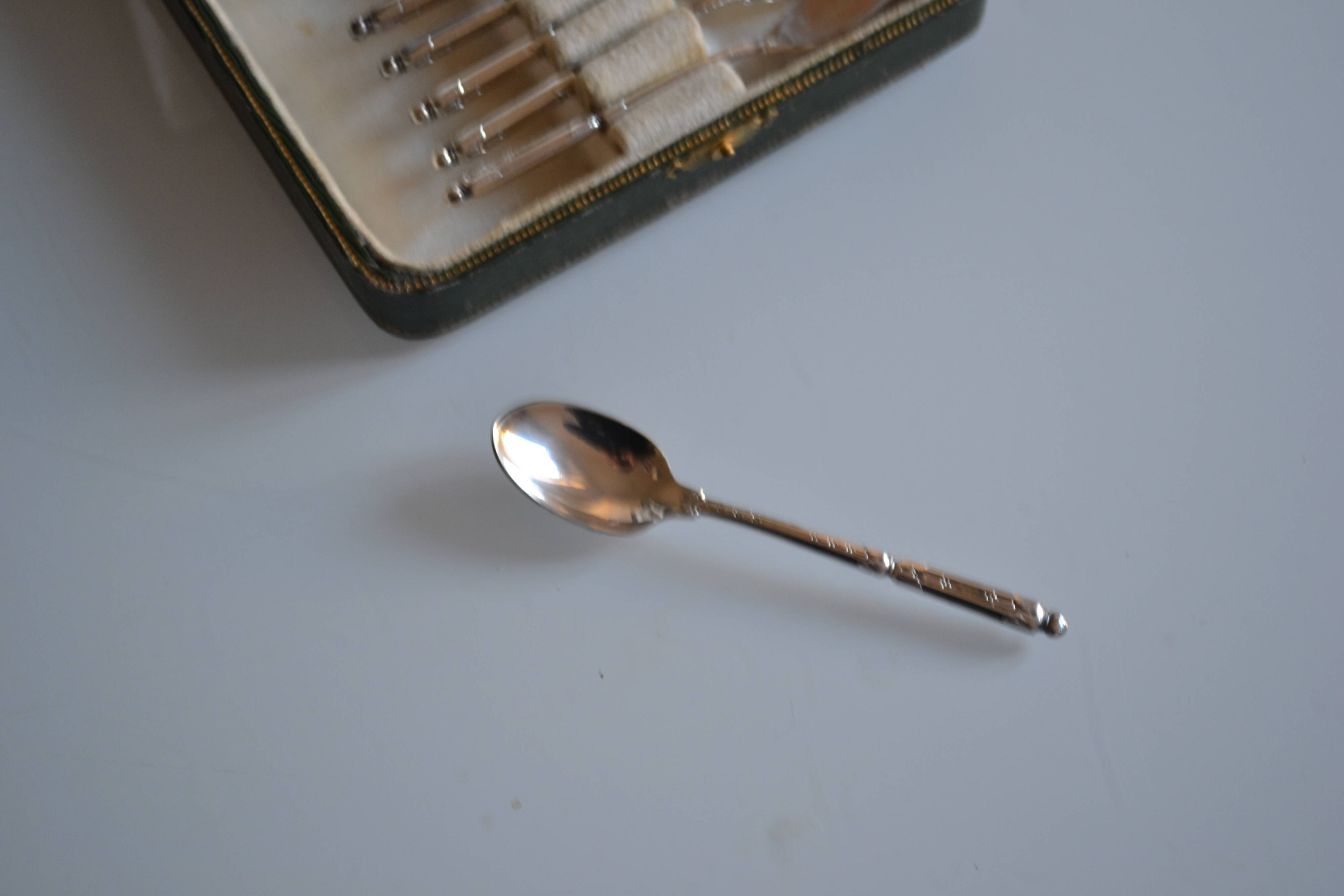 12 Silver-plated metal mocha spoons with Russian handle + box