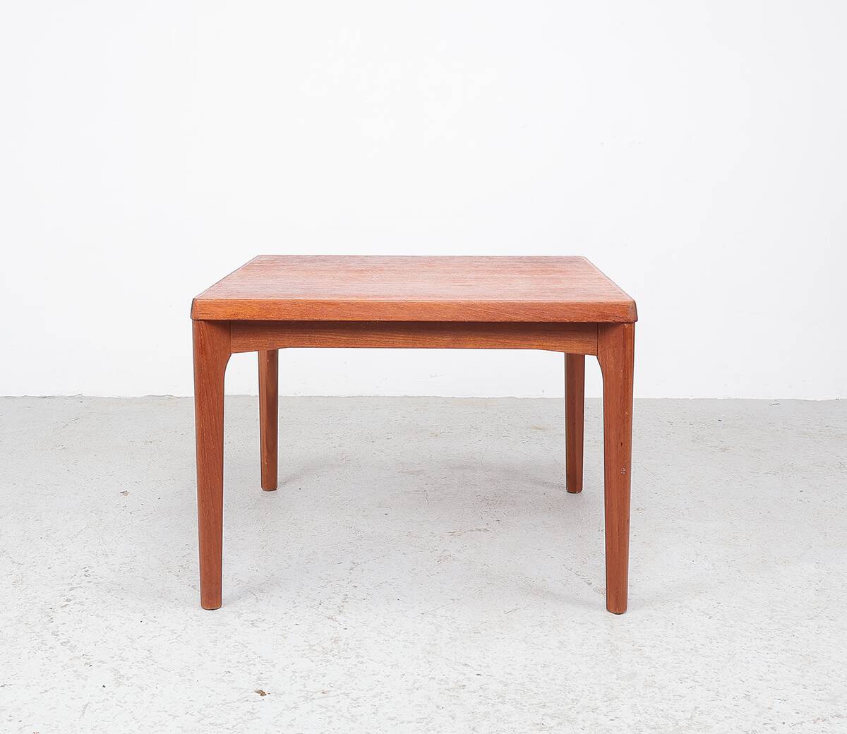 Danish design teak coffeetable by Henning Kjaernulf , 1960s