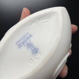 Small Kaiser White Porcelain Vase