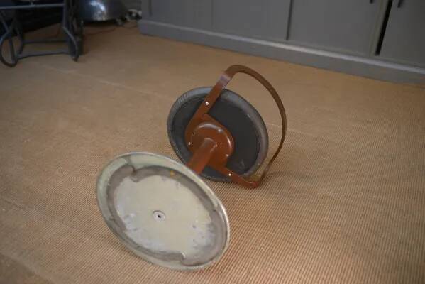 LA PALMA designer swivel stool in metal and leather – 1970s