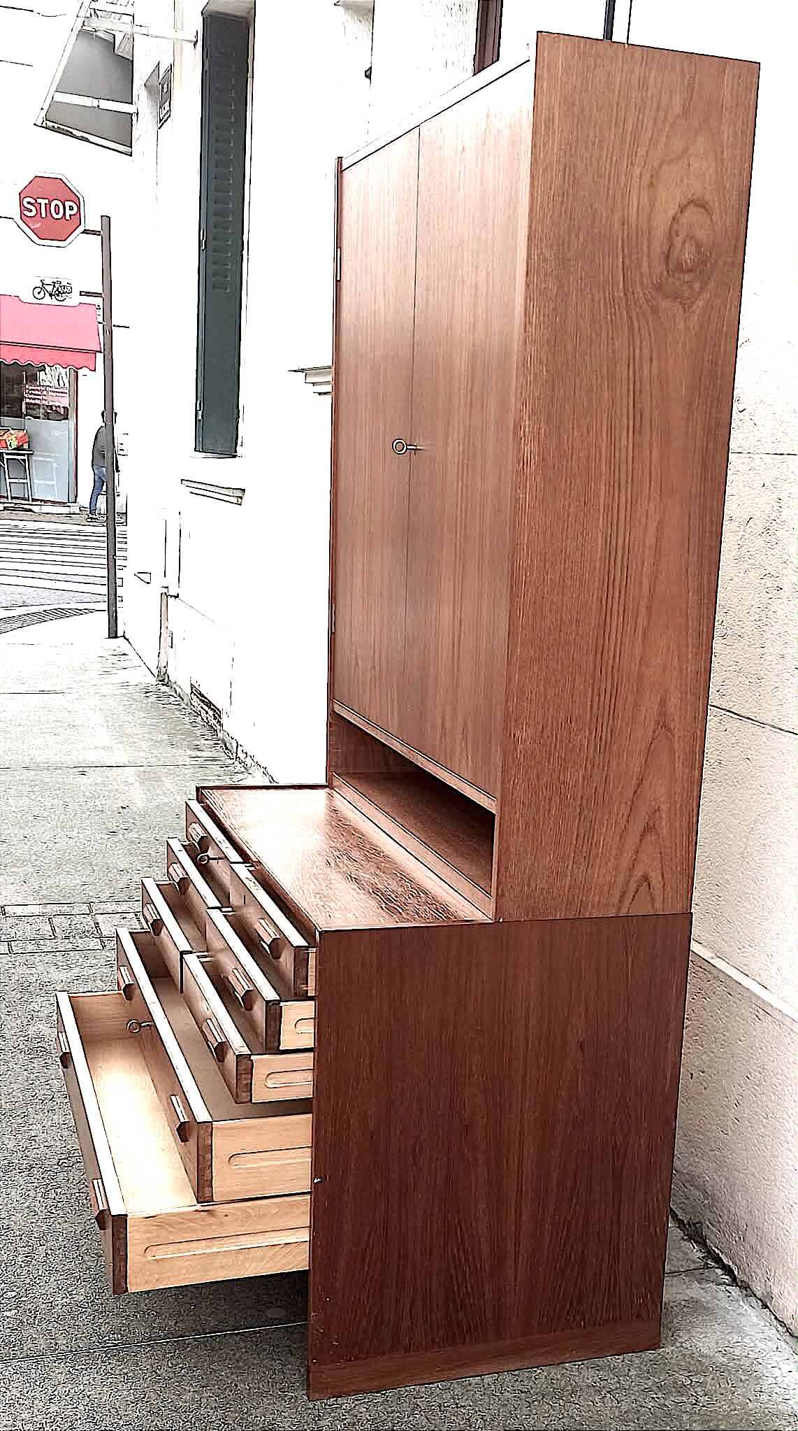 Double teak cabinet from the 1950s by Hans Wegner for RY Mobler, height 180 cm.