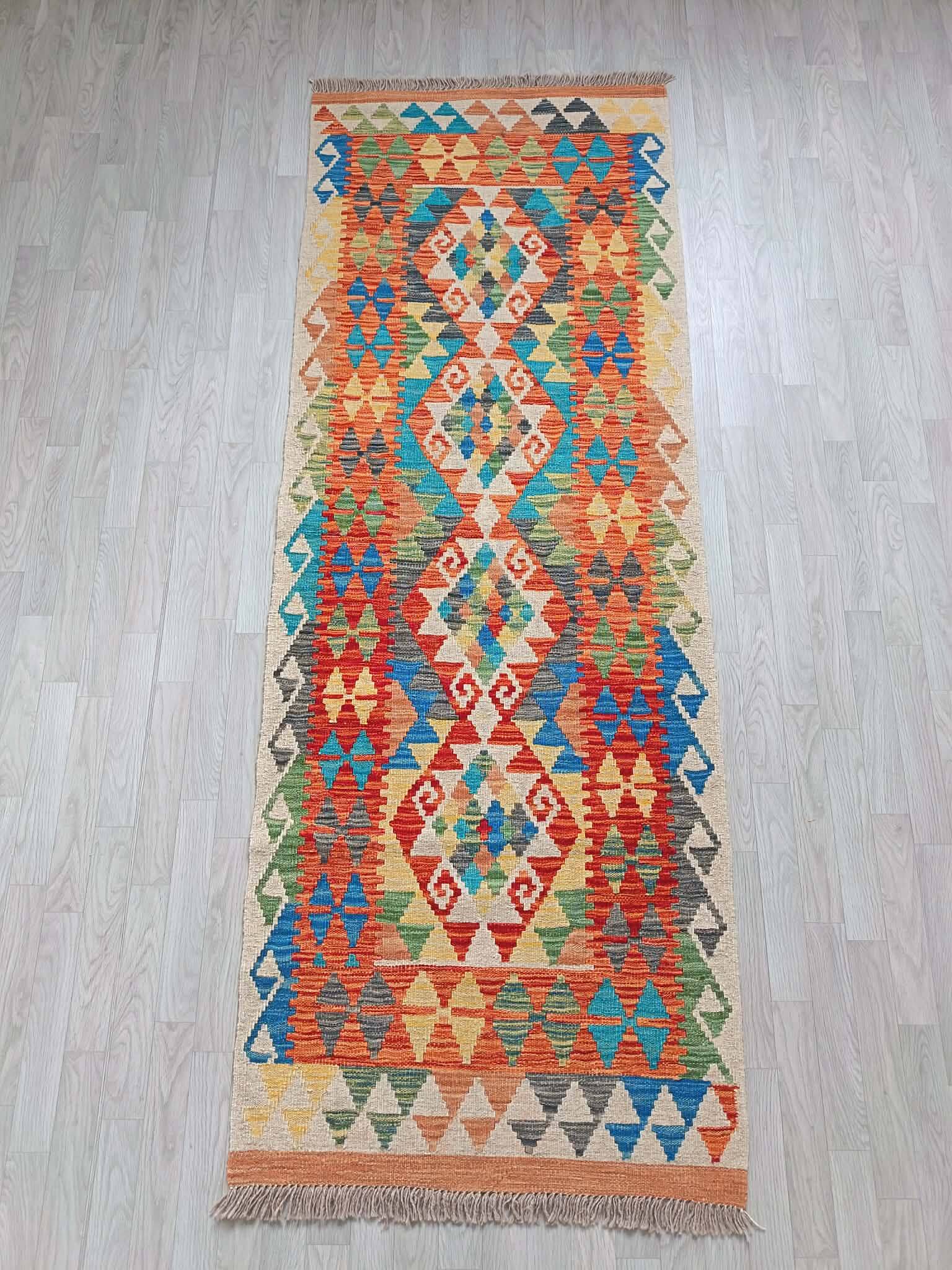 Handmade Persian Gashqaï corridor rug