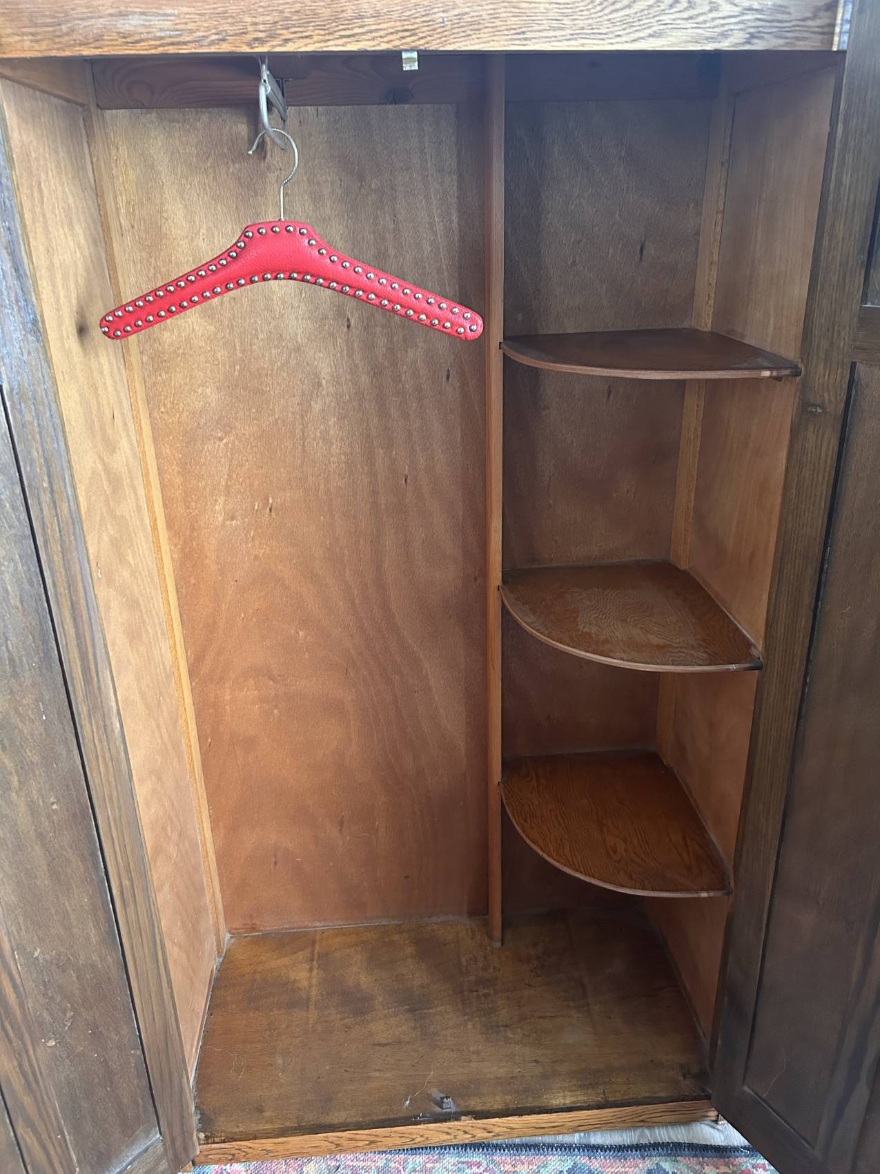 Small English oak wardrobe from the early 20th century with unusual proportions, a rarity.