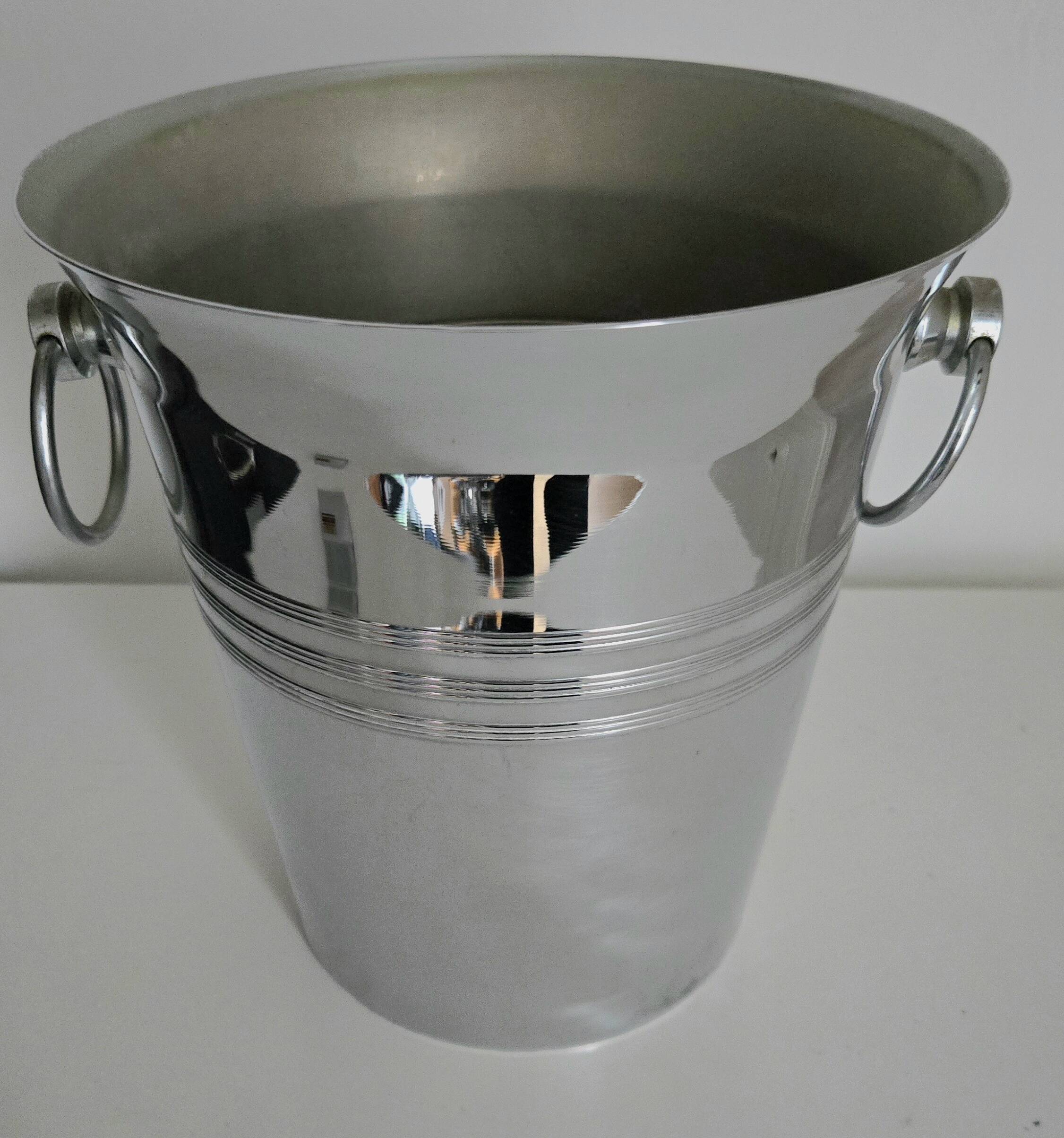 Champagne bucket
