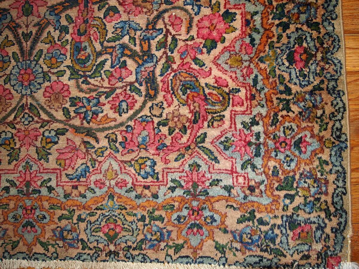 Handmade antique Persian Kerman rug 97cm x 149cm 1920s - 1B158