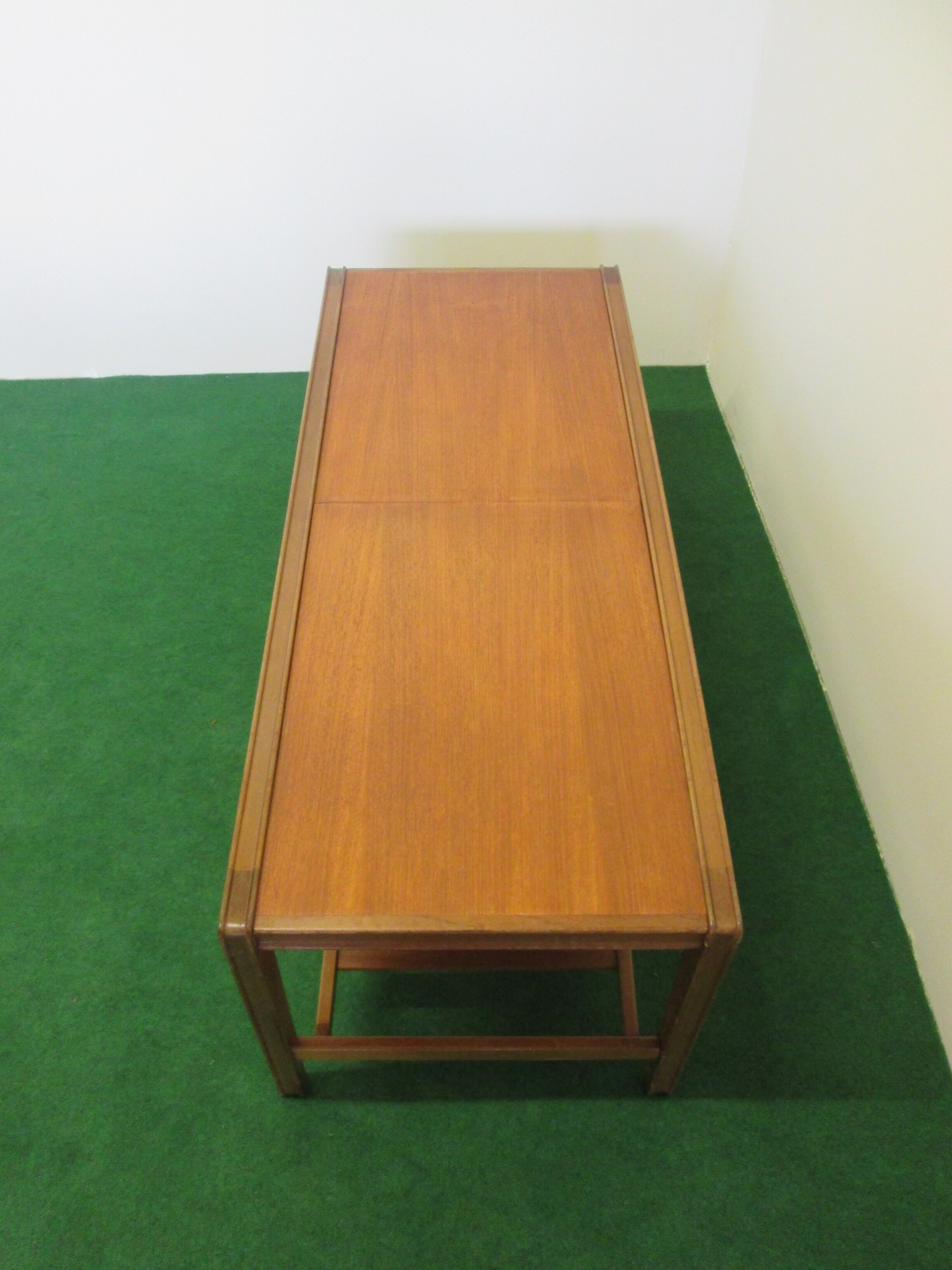 Remploy extensible vintage teak coffee table