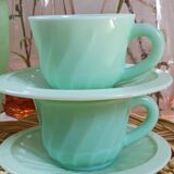 Vintage opaline jadeïte cups