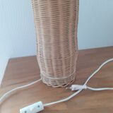 Wicker lamp foot