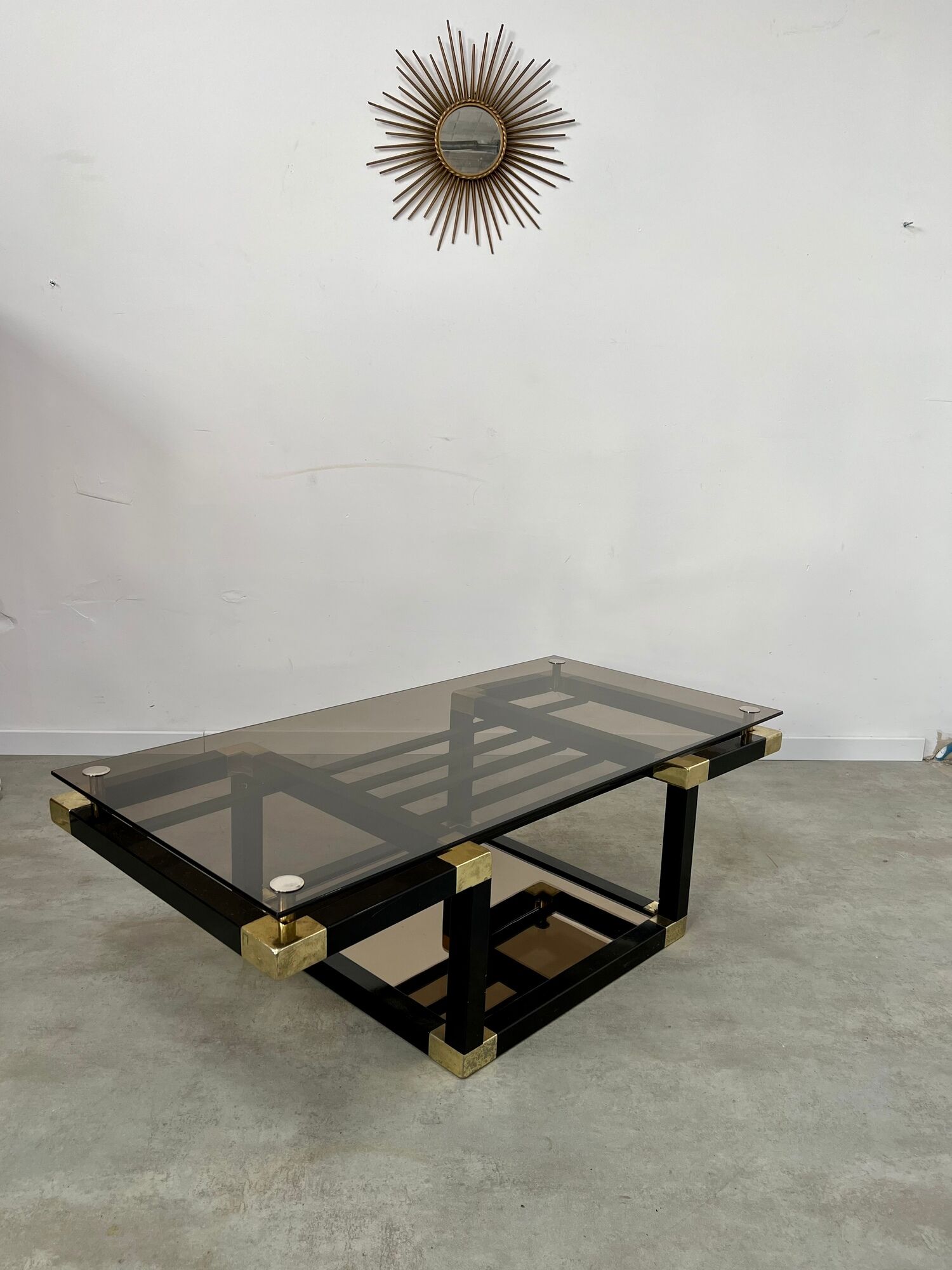 Coffee table in black and gold metal, smoked glass 70 years Romeo Rega vintage