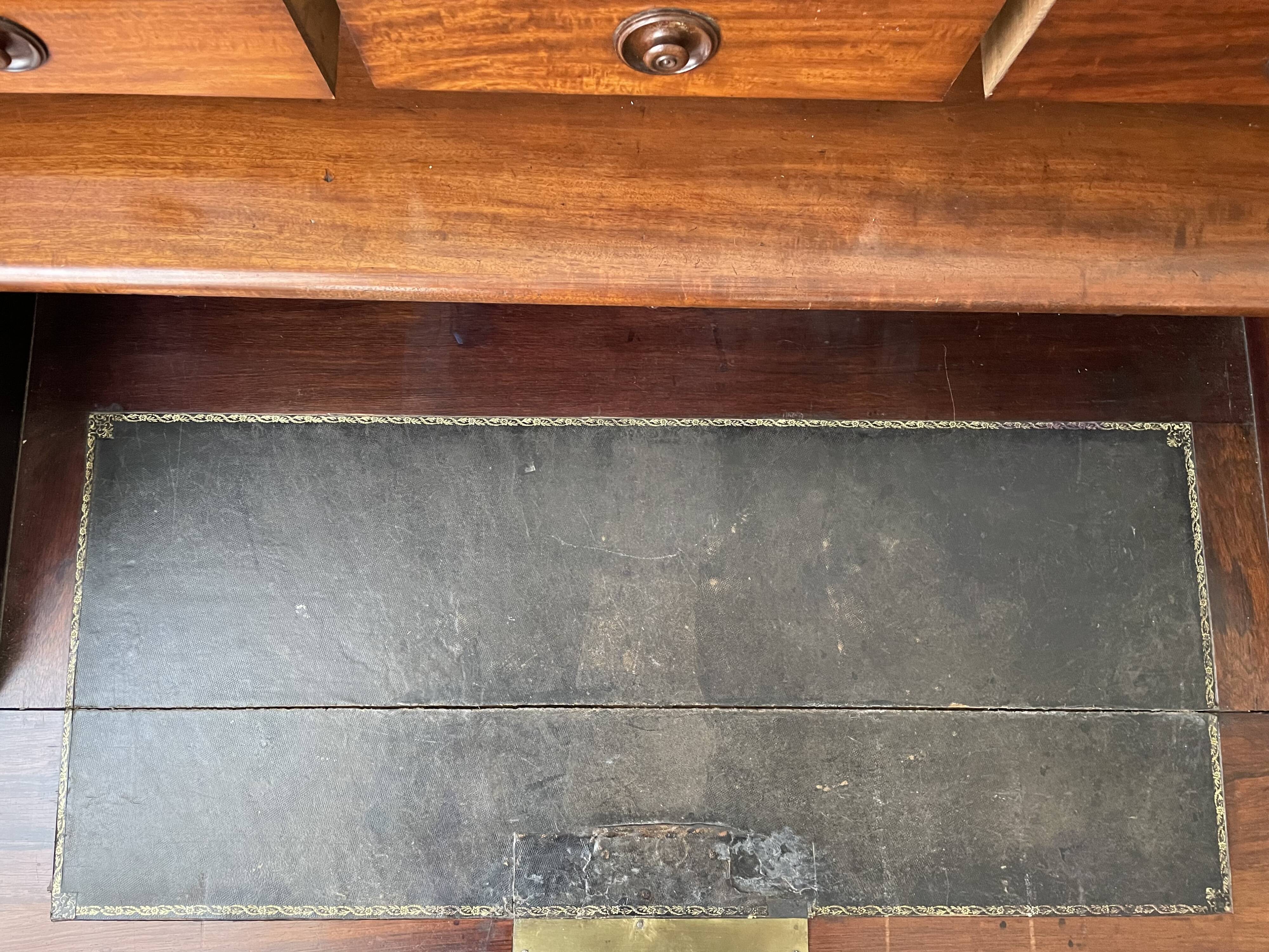 Stepped office XIXth