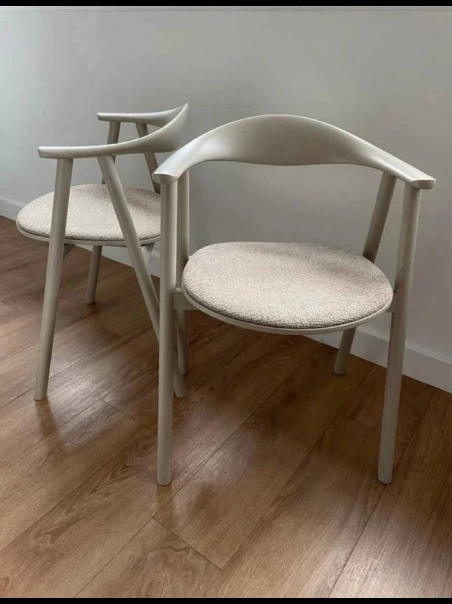 2 chaises Bolia modèle swing