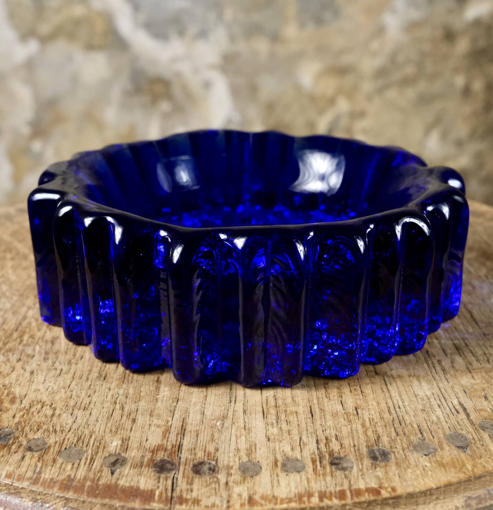 Glass crystal trinket tray by Willy Johansson for Hadeland, Norway, 1970s