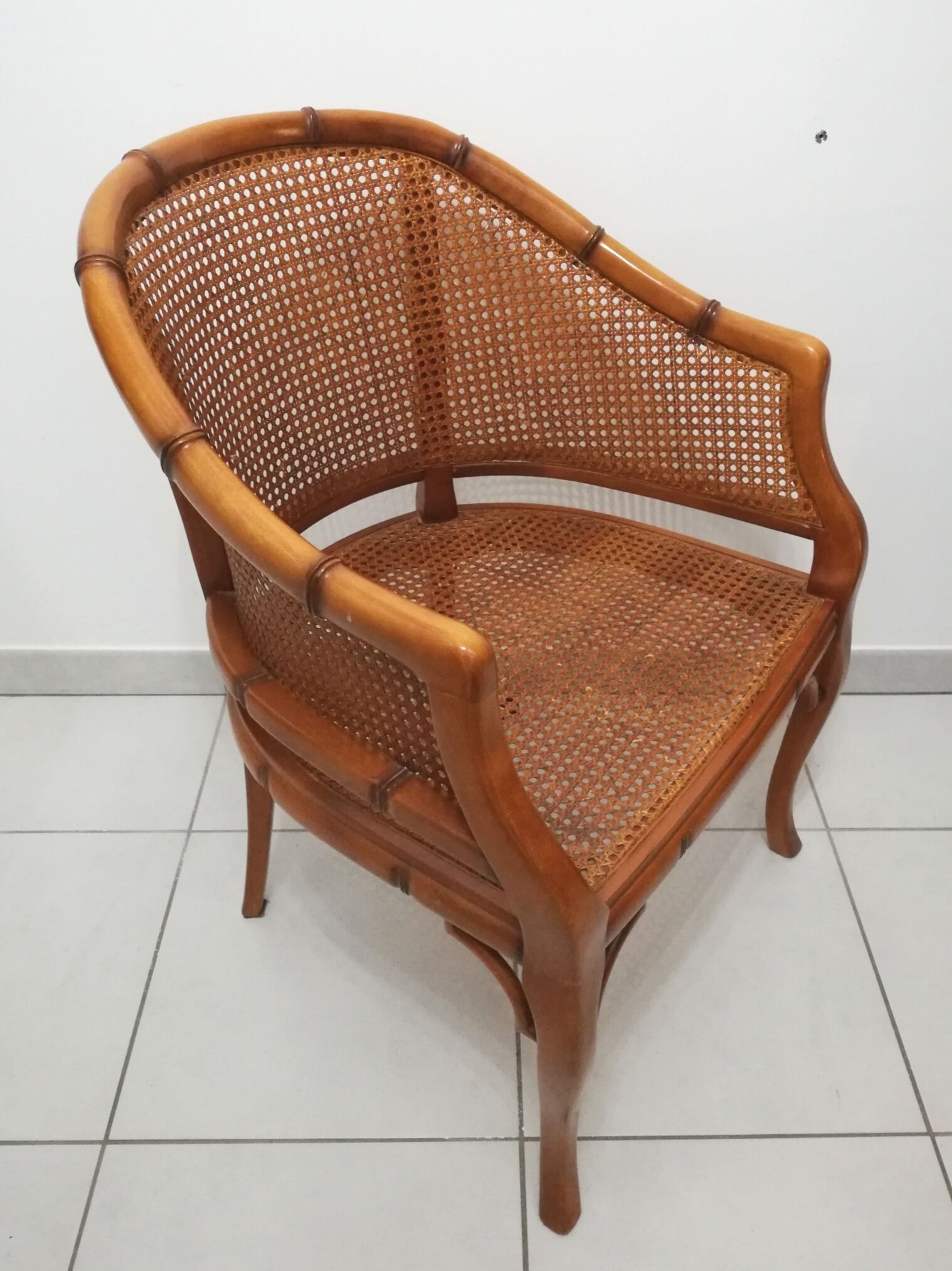 Fauteuil canné signé grange modèle faux bambou