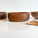 3 wooden bowls and 12 mini cutlery at apéro