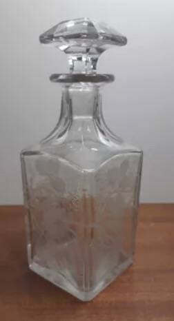 Carafe à liqueur en verre  ciselé, vintage, années 50