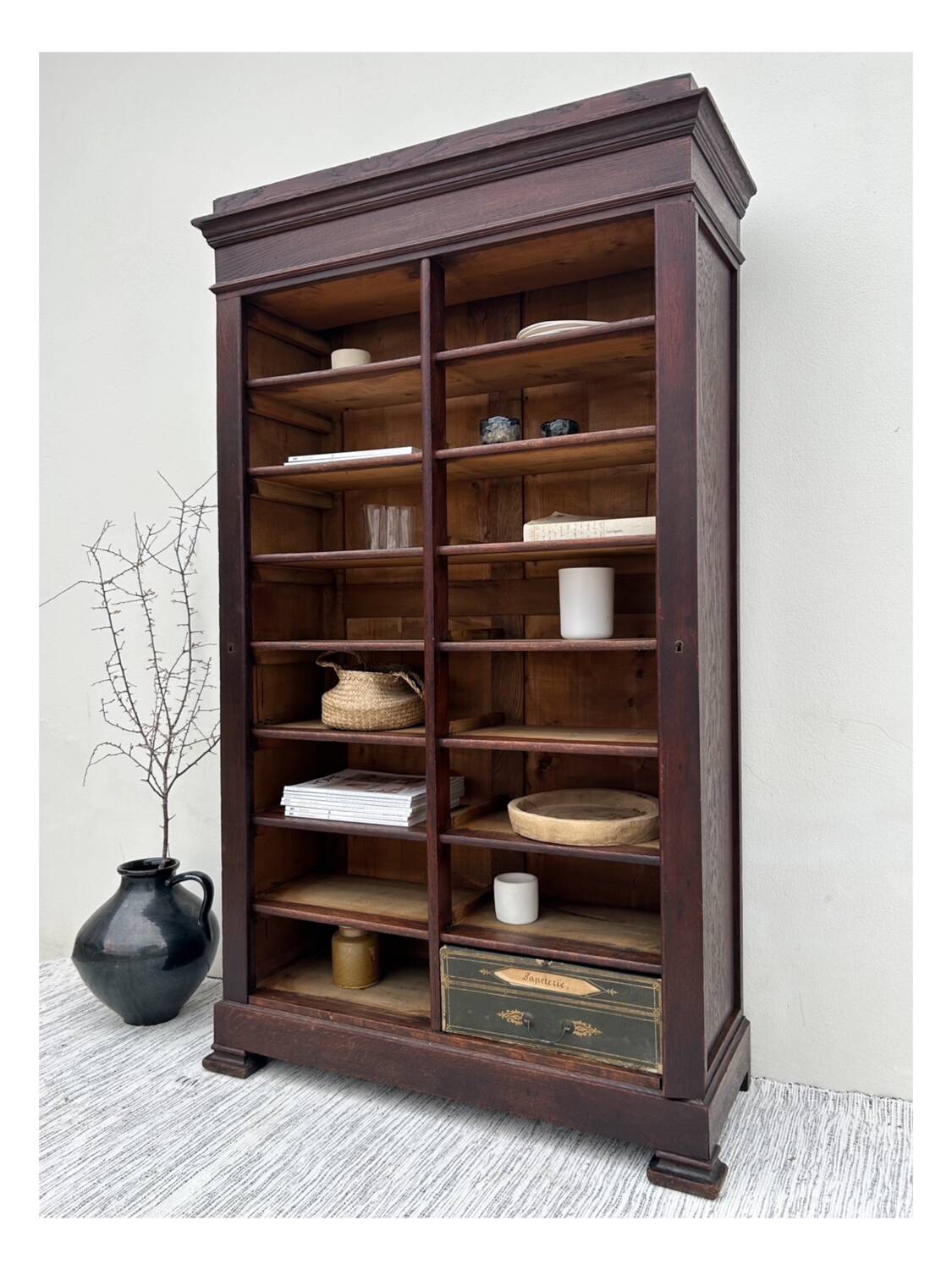 Notary library cabinet