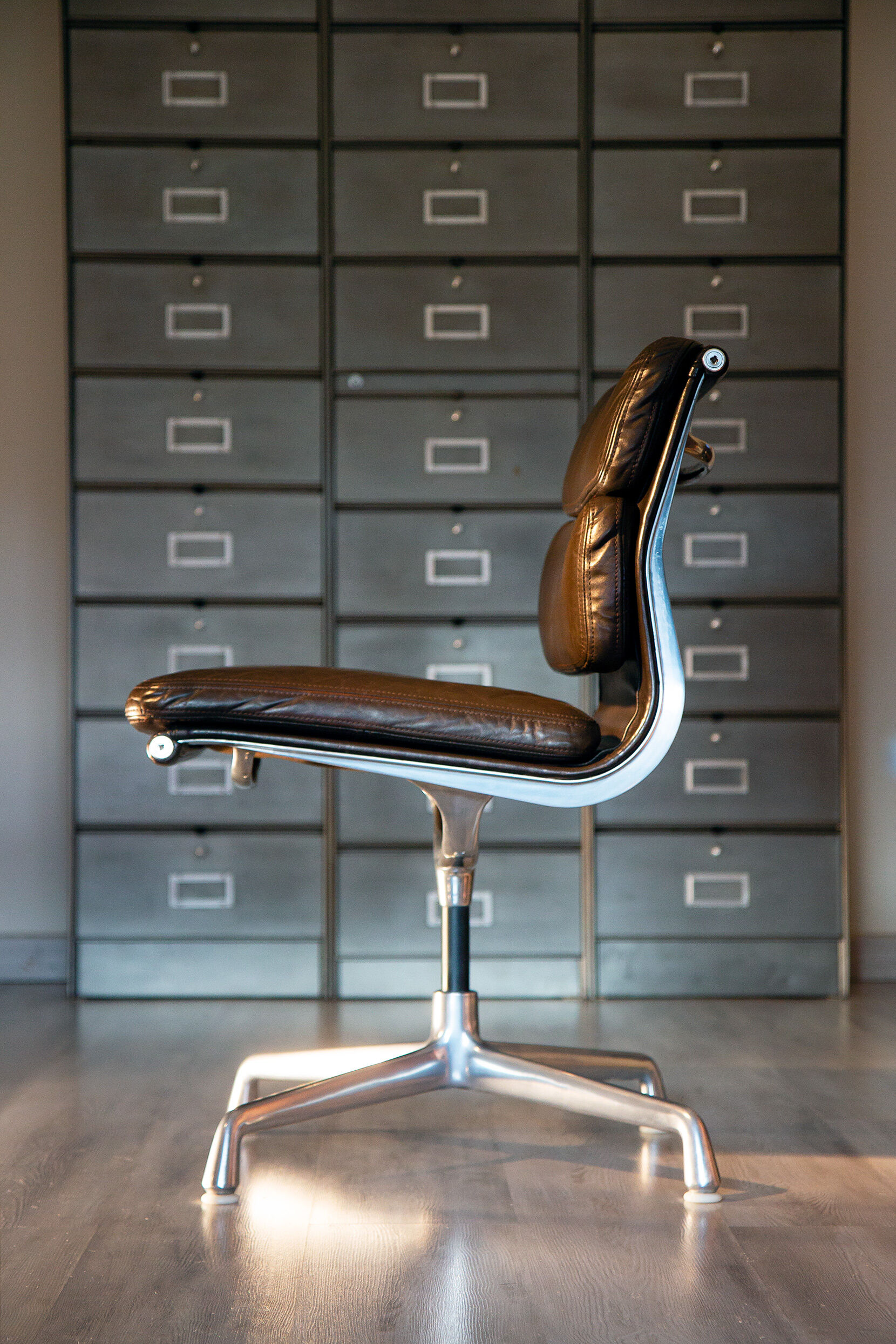 Eames Soft pad EA205 armchair, Herman Miller edition 1970