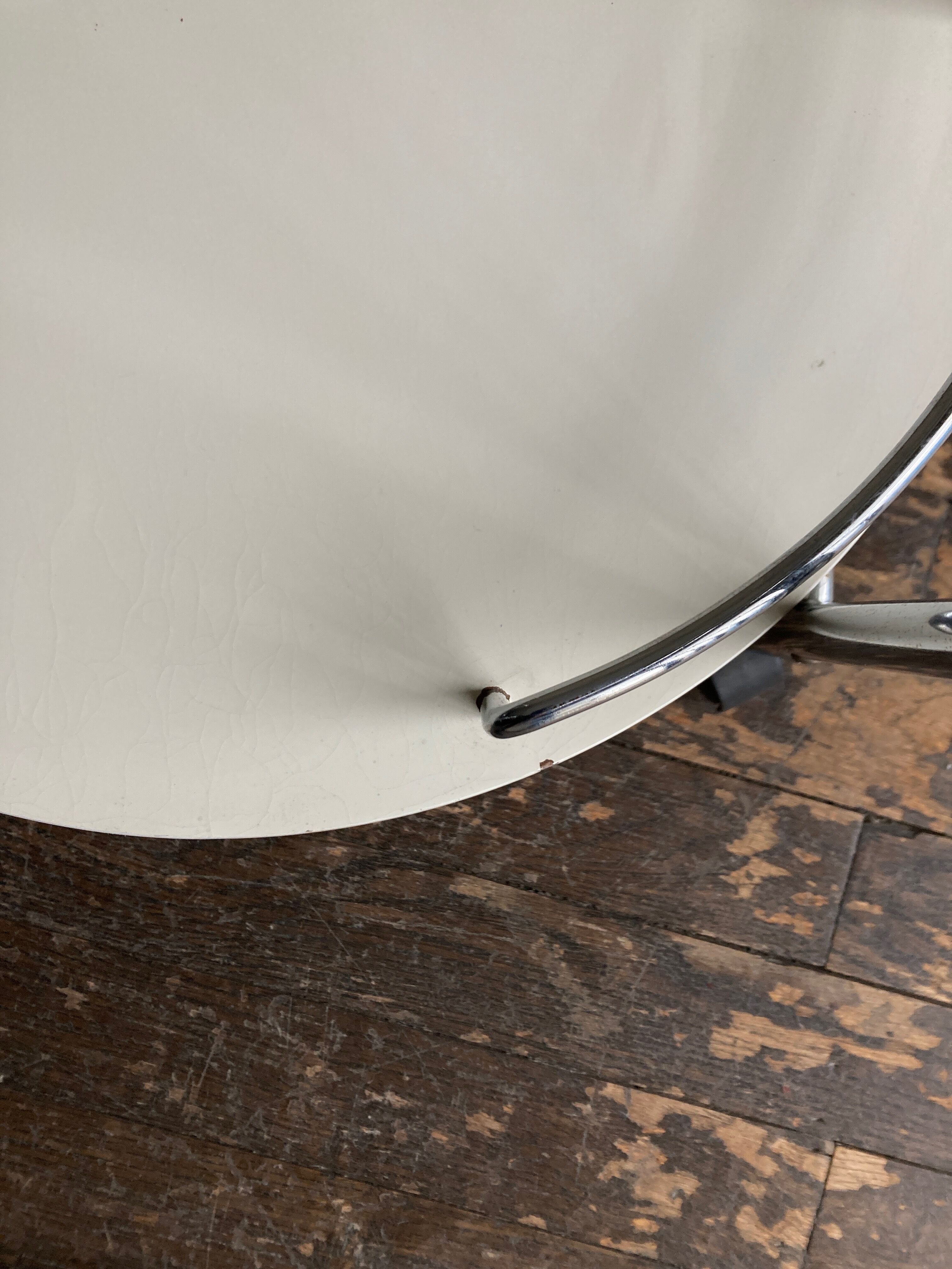 Desserte bar 1970 en bois laqué blanc