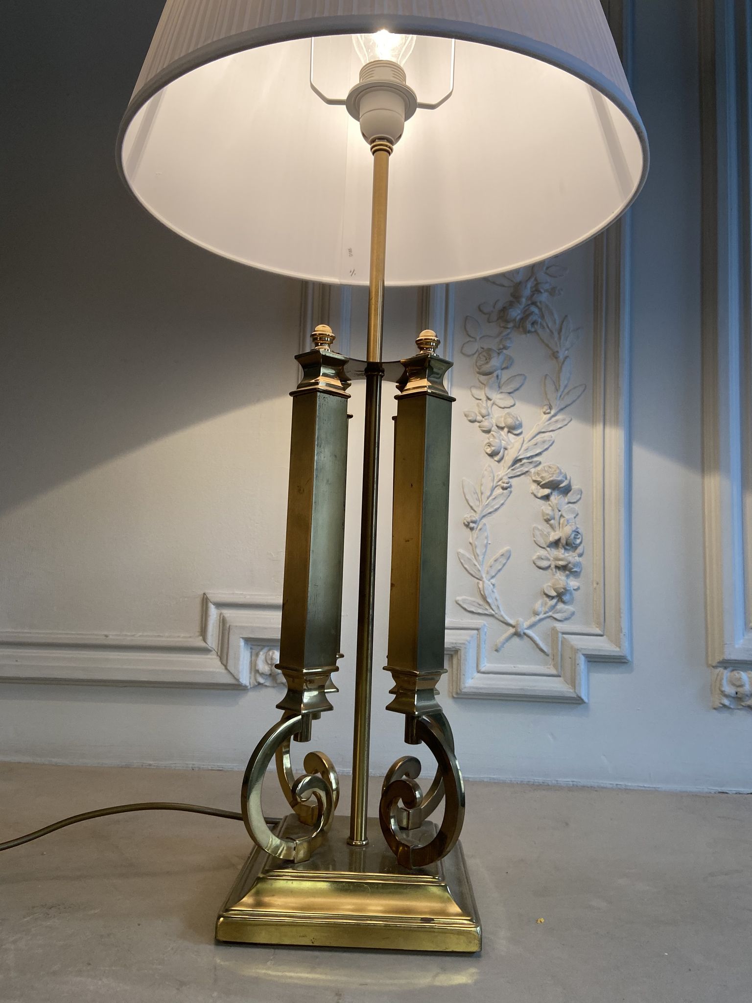 Lampe en laiton Deknudt Belgique 1970