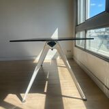 Design Grum table