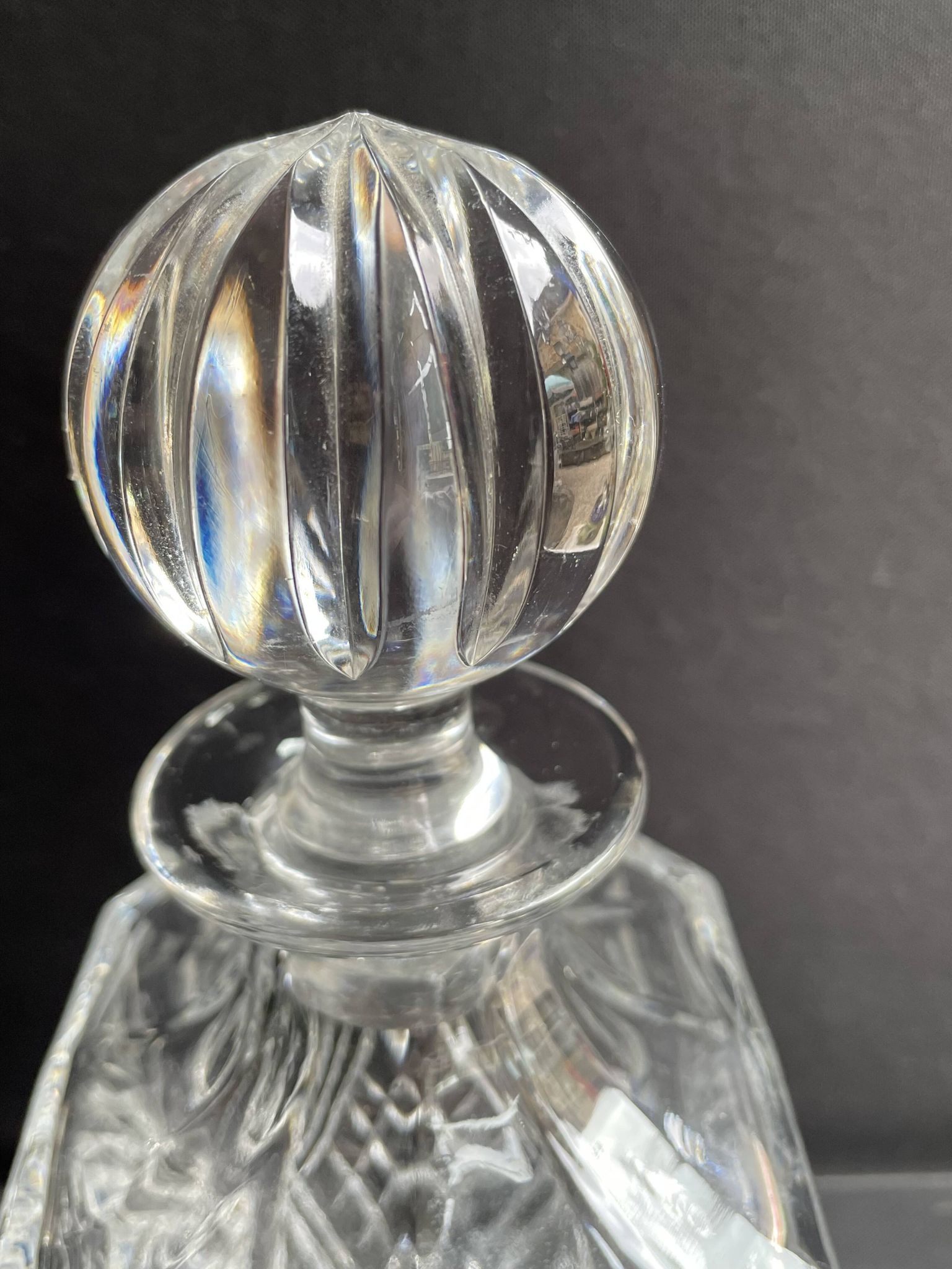 Cut crystal whisky carafe – Les Ducs de Lorraine