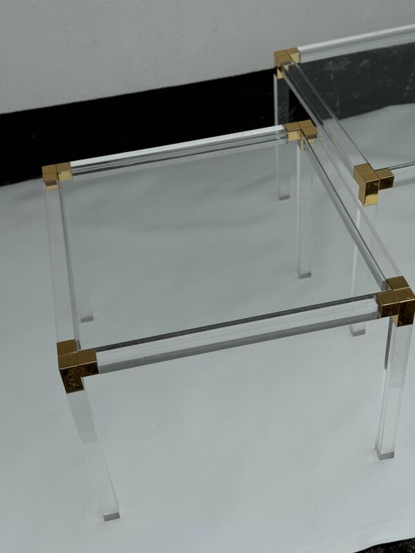Trio de tables Hollywood Regency en Lucite et verre