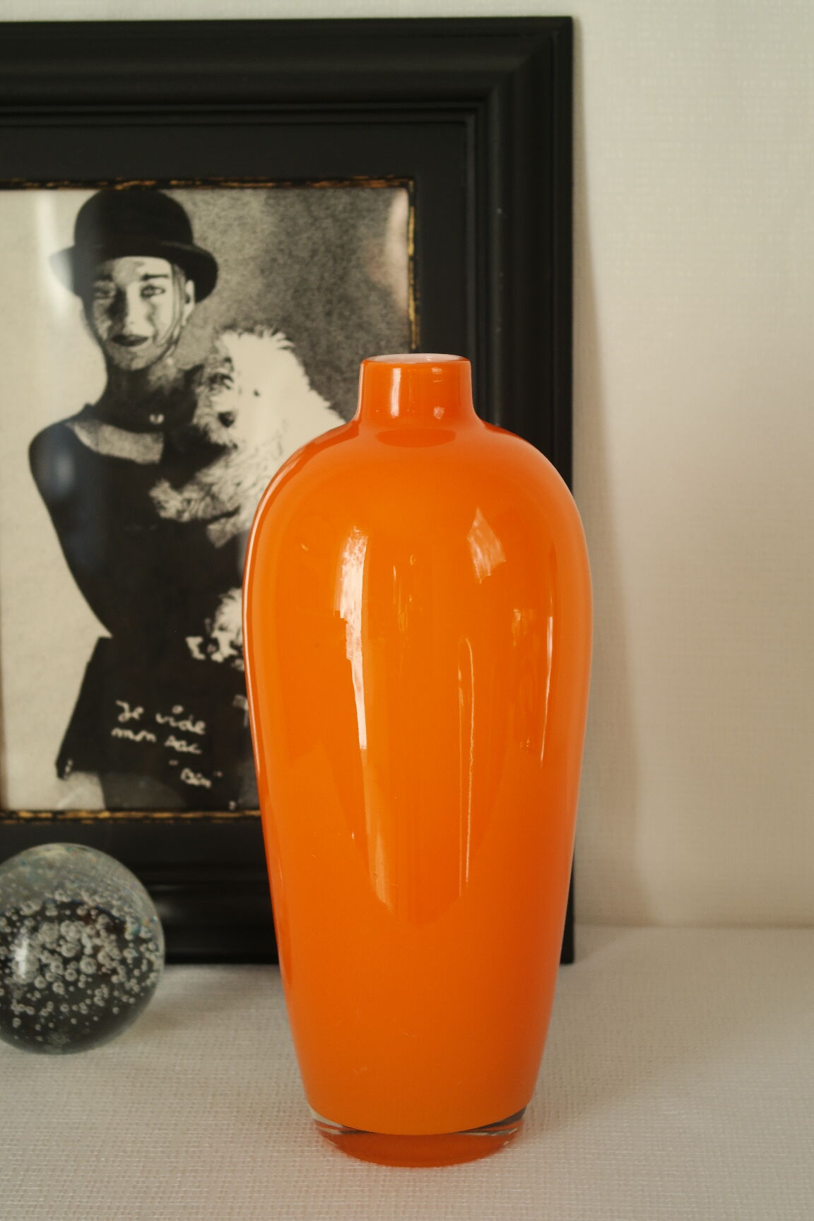 Vase en opaline orange vintage