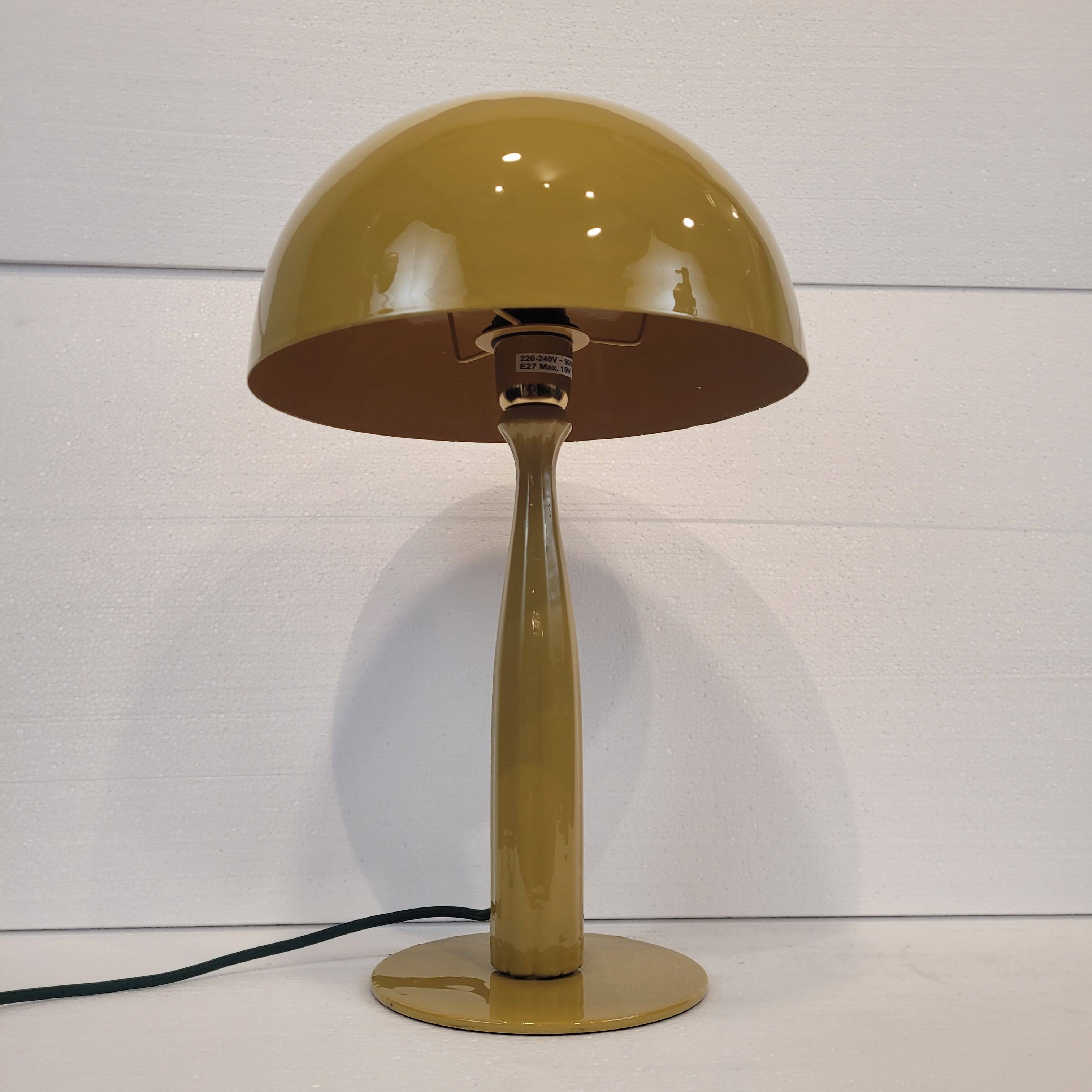 Pareja table lamps, Metal, Color mostaza, s. XXI – France