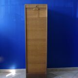 Curtain cabinet