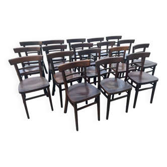 Lot de 18 chaises bistrot Ton