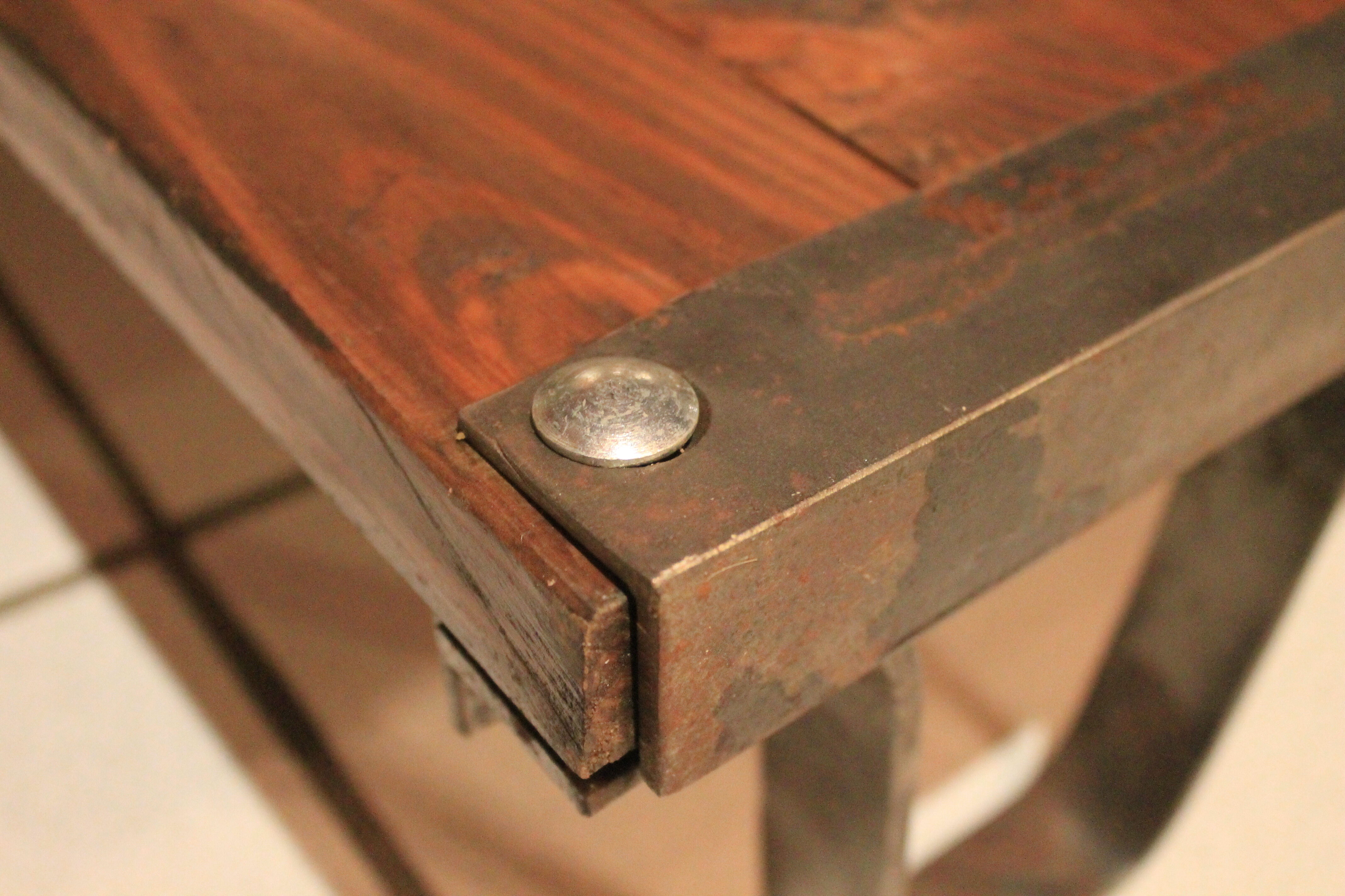 Industrial coffee table, SNCF palette