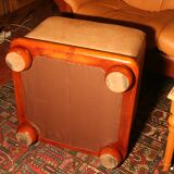 Cube pouf in light brown leather