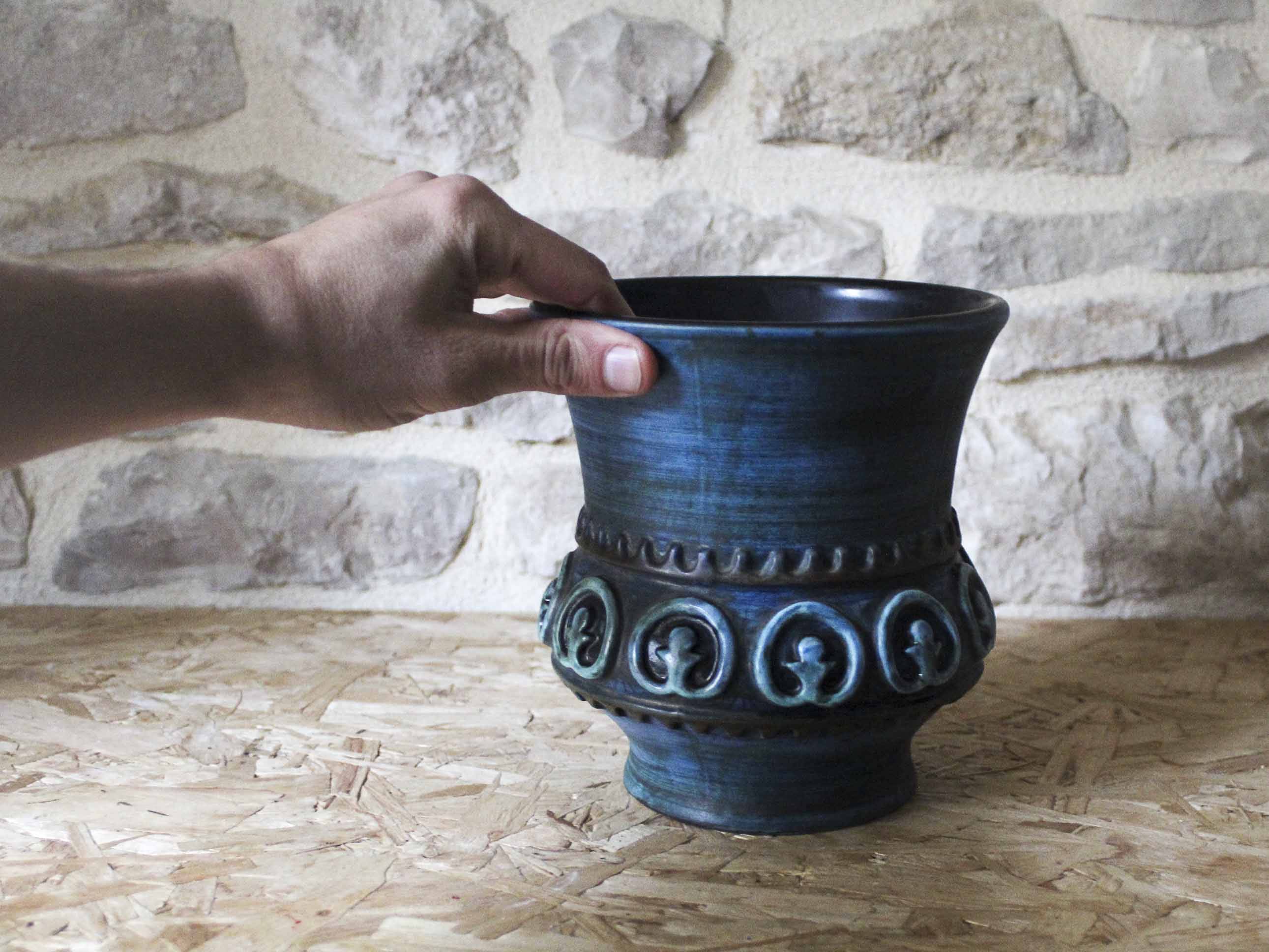 Ceramic vase by Jean de Lespinasse
