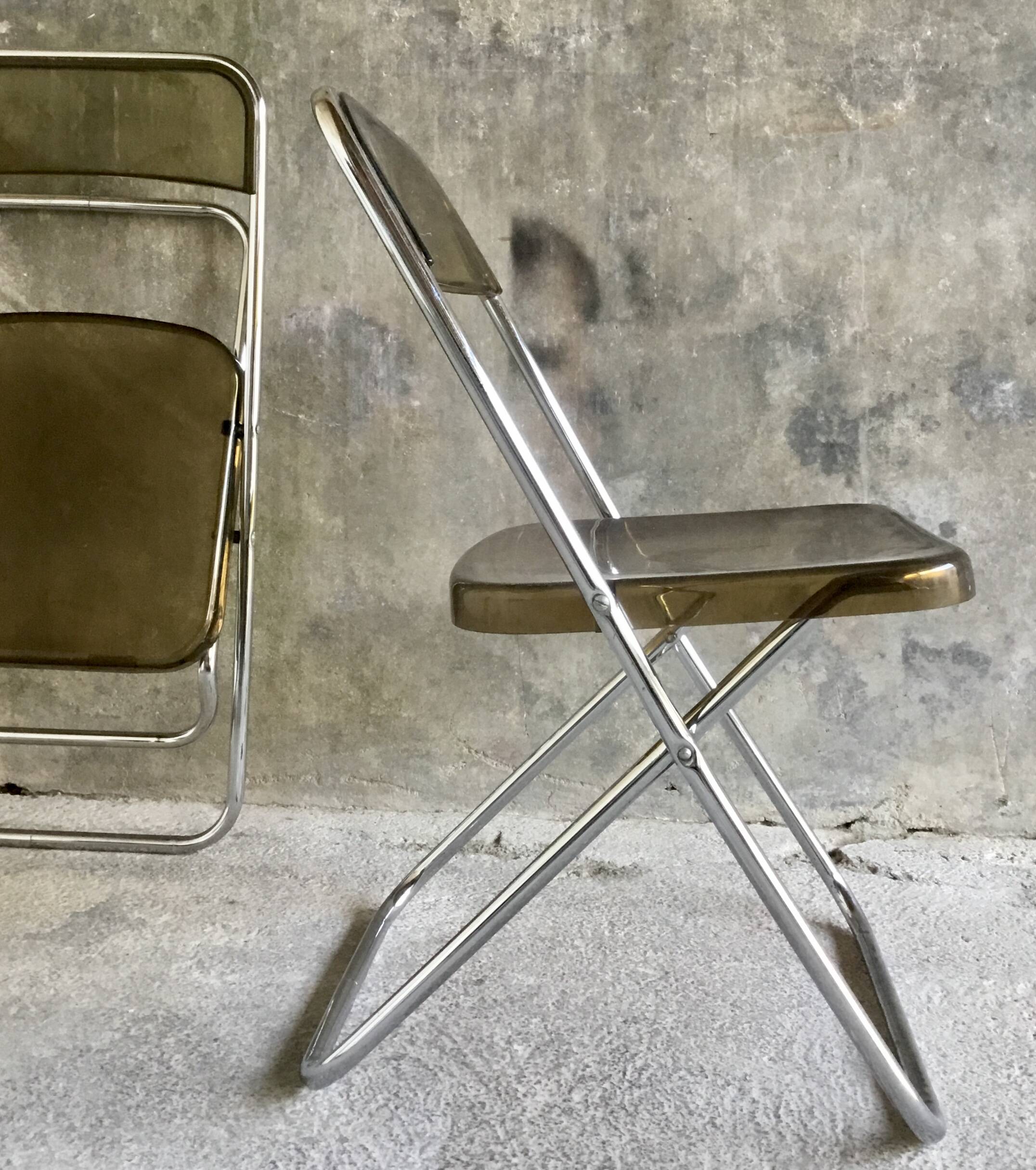 Pair of folding plexiglass and chrome metal chairs - space-age design 1970