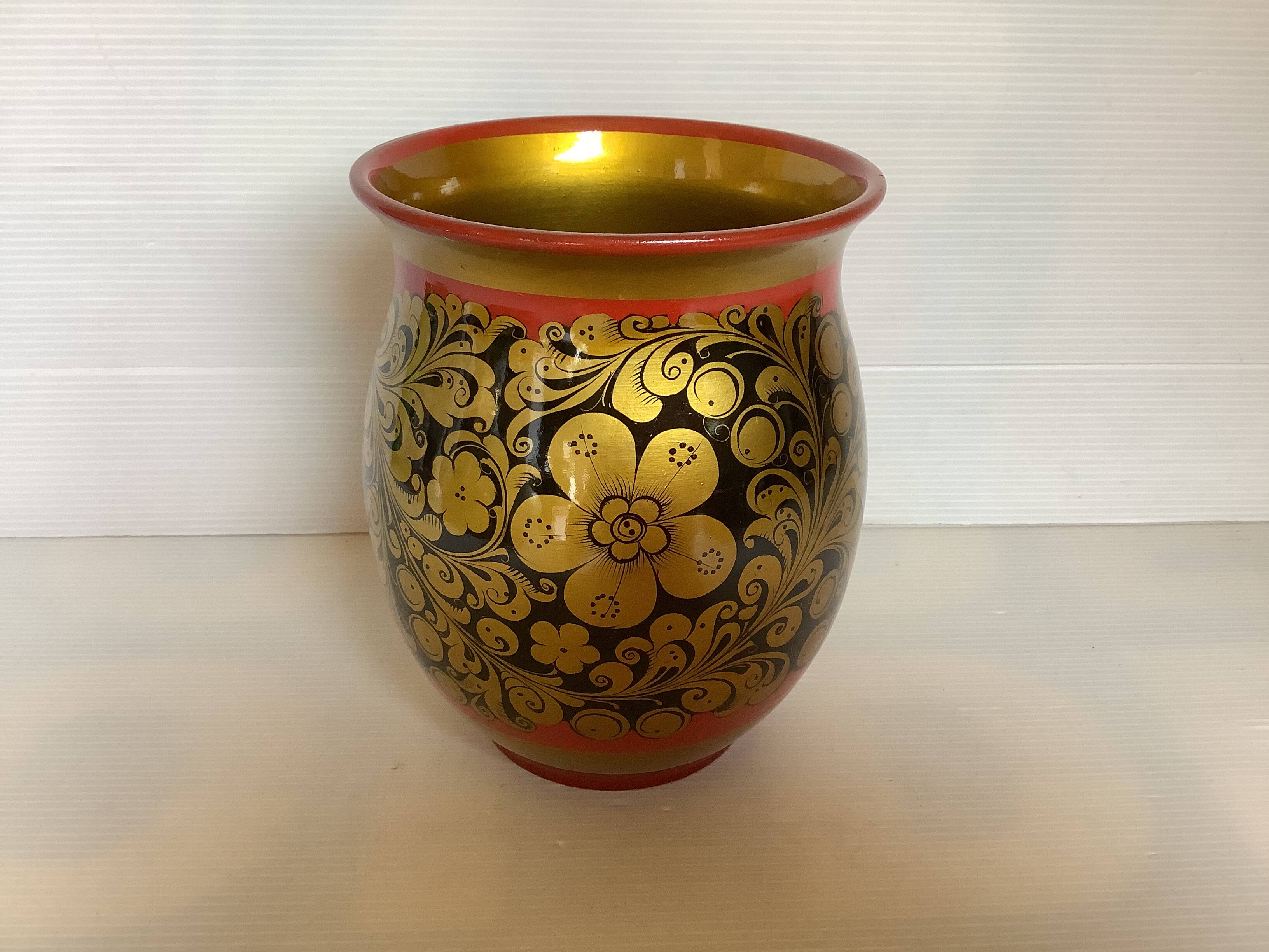 Russian Khokhloma vase