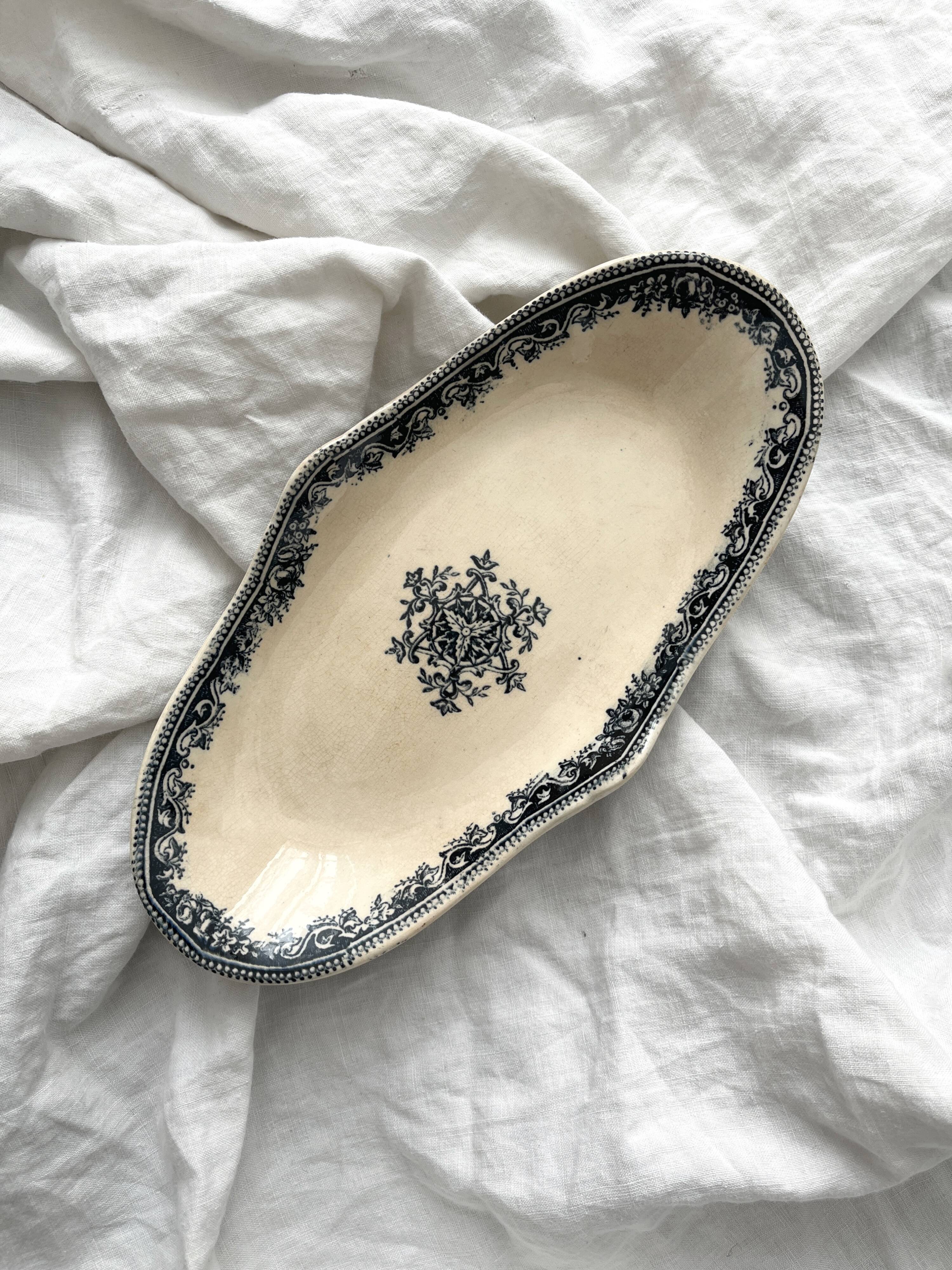 Ironware dish "Garlande Service" JVB Jules Vieillard Bordeaux