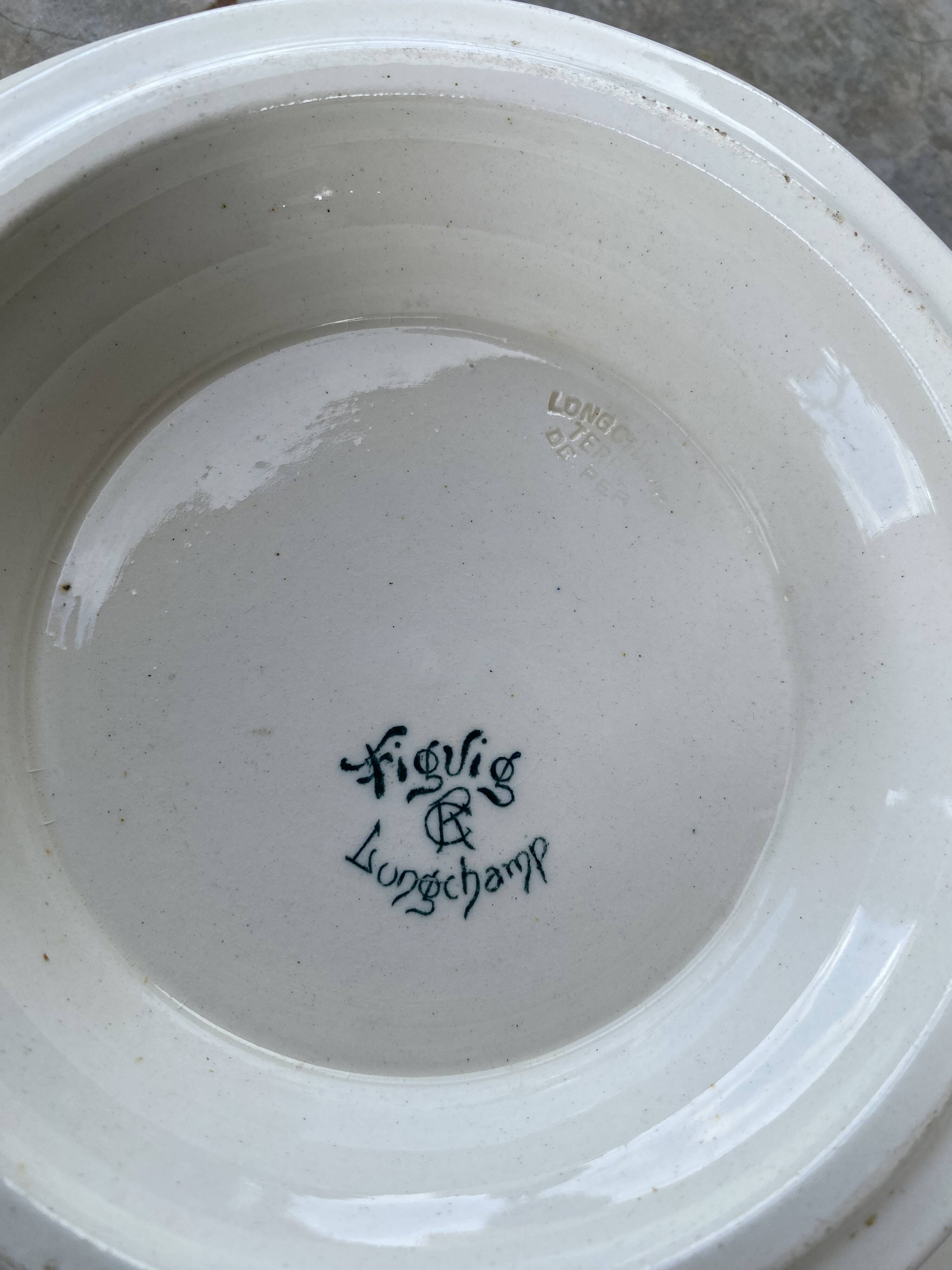Shallow dish on an old pedestal – Longchamp, model "Figuig"