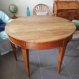 Half moon flap table