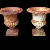 Paire anciens petits vases Médicis en fonte