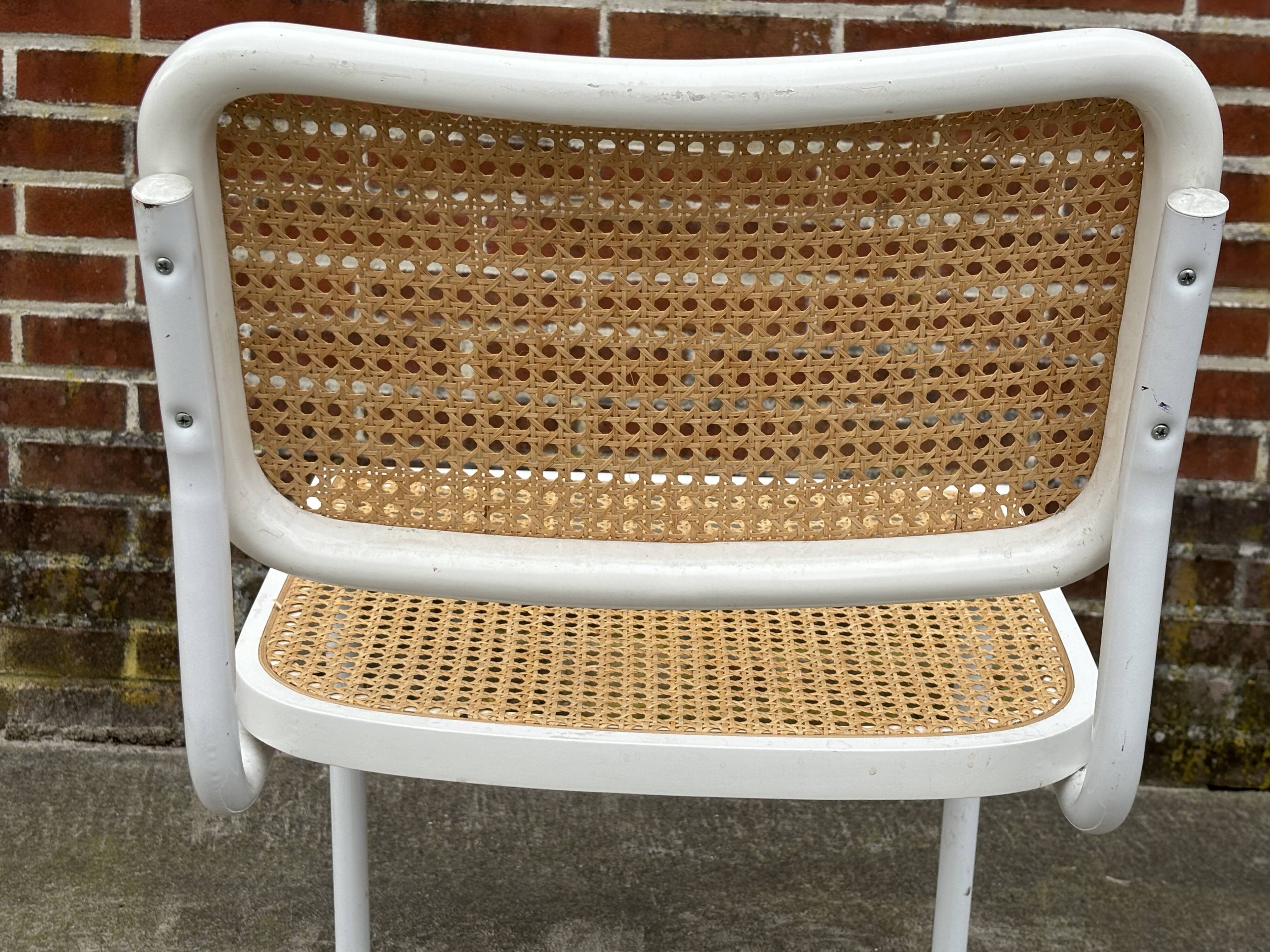 Cesca design chair b32 model in white