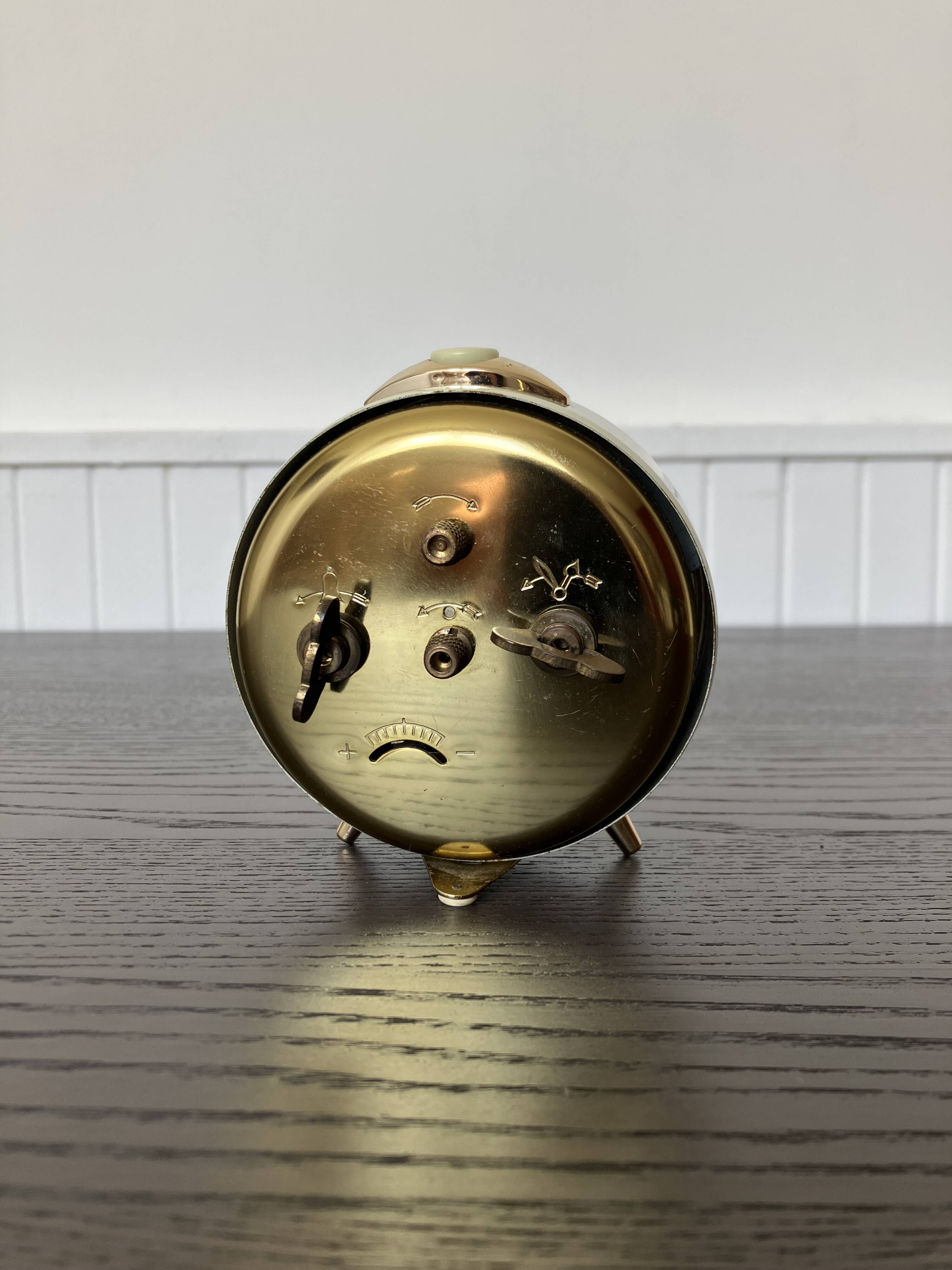 Cream and gold Jaz Crescendo alarm clock