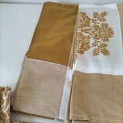 Nappe et 8 serviettes vintage – tons caramel et moutarde dorée
